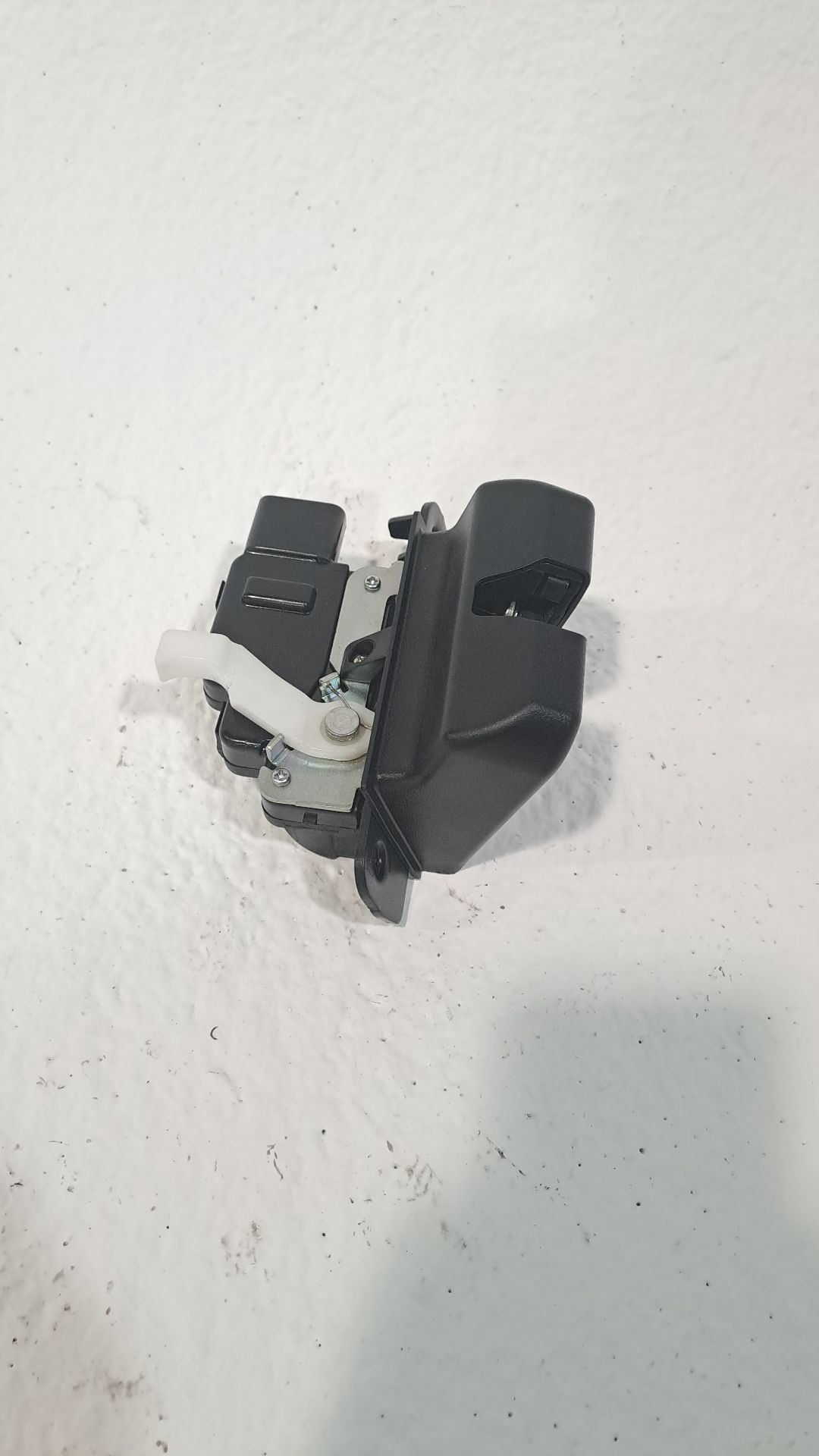 Boot/Tailgate lock KIA SORENTO II (XM)