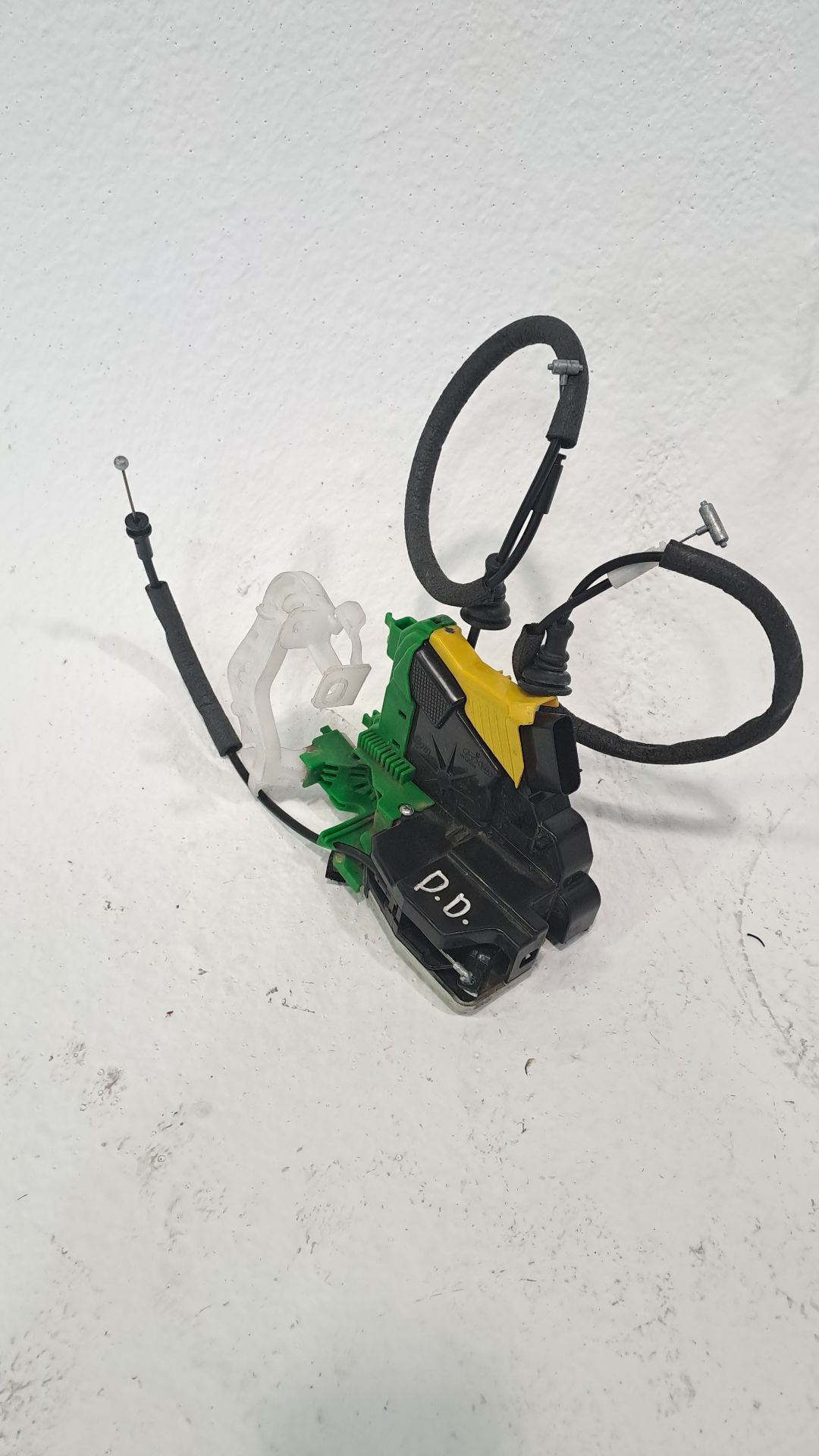 Front right door lock KIA SORENTO II (XM)