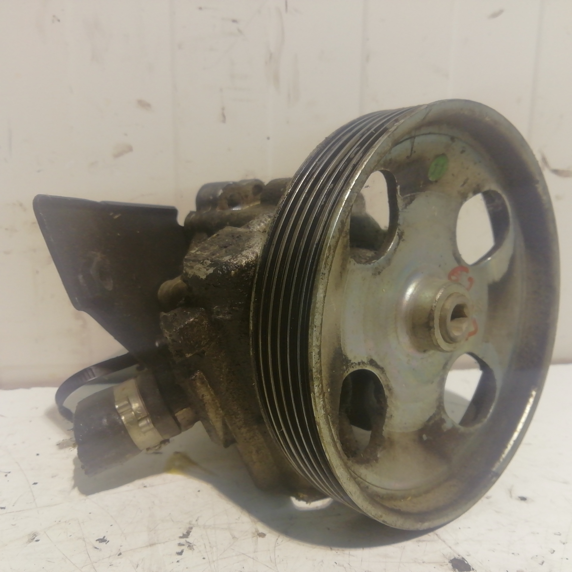 Pompe direction assistée PEUGEOT PARTNER KOMBI