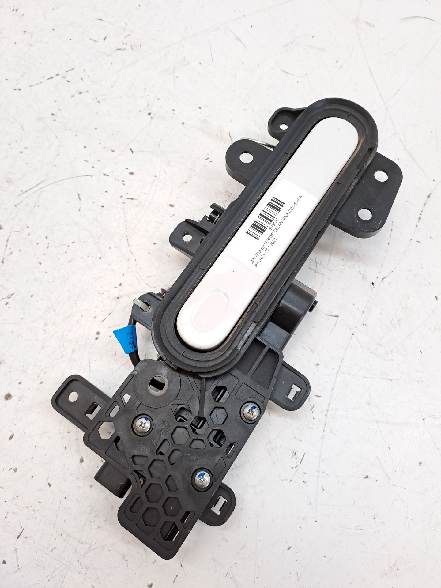 Front Left Exterior Door Handle AIWAYS U5
