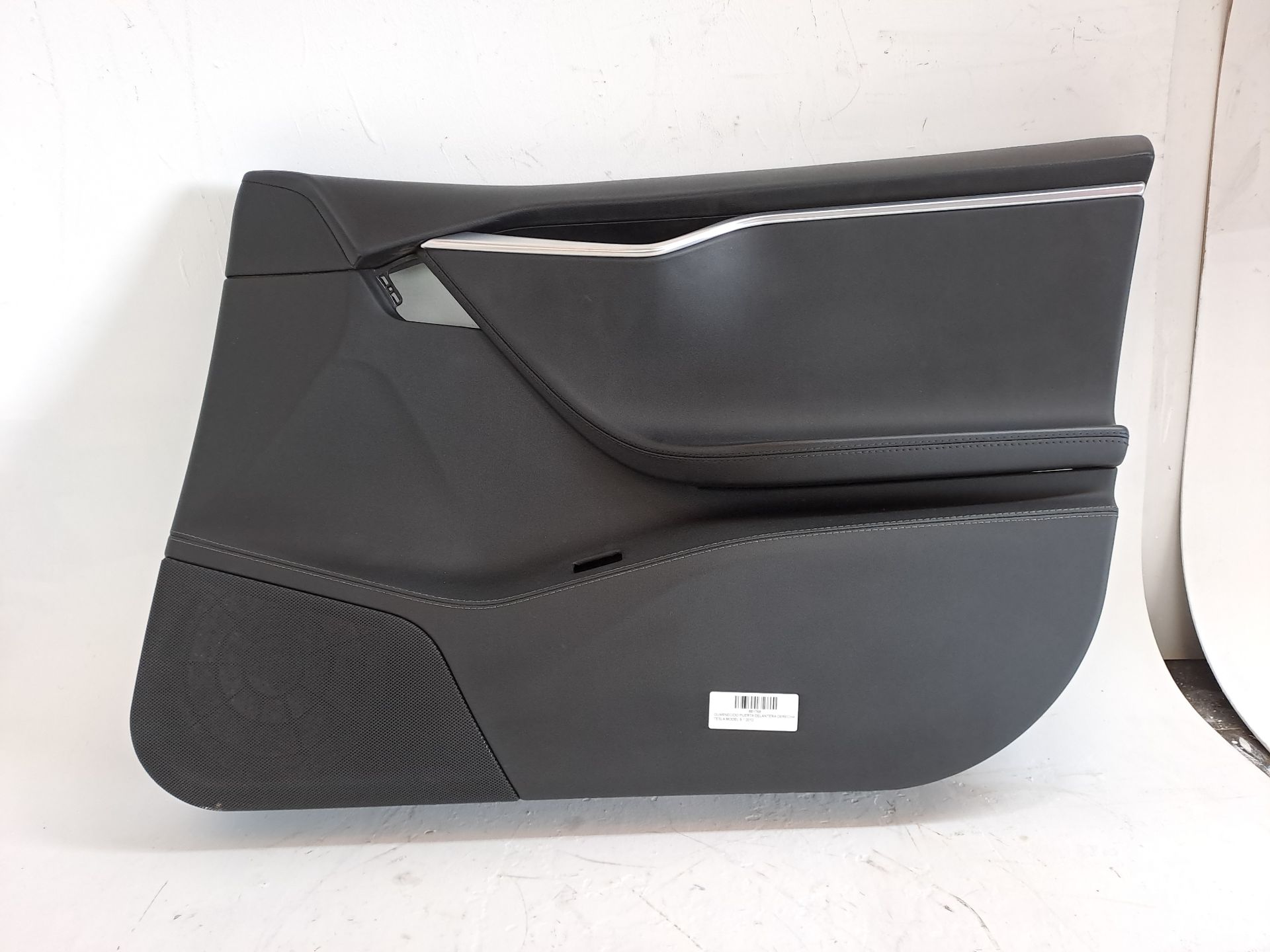 GUARNECIDO PUERTA DELANTERA DERECHA TESLA MODEL S