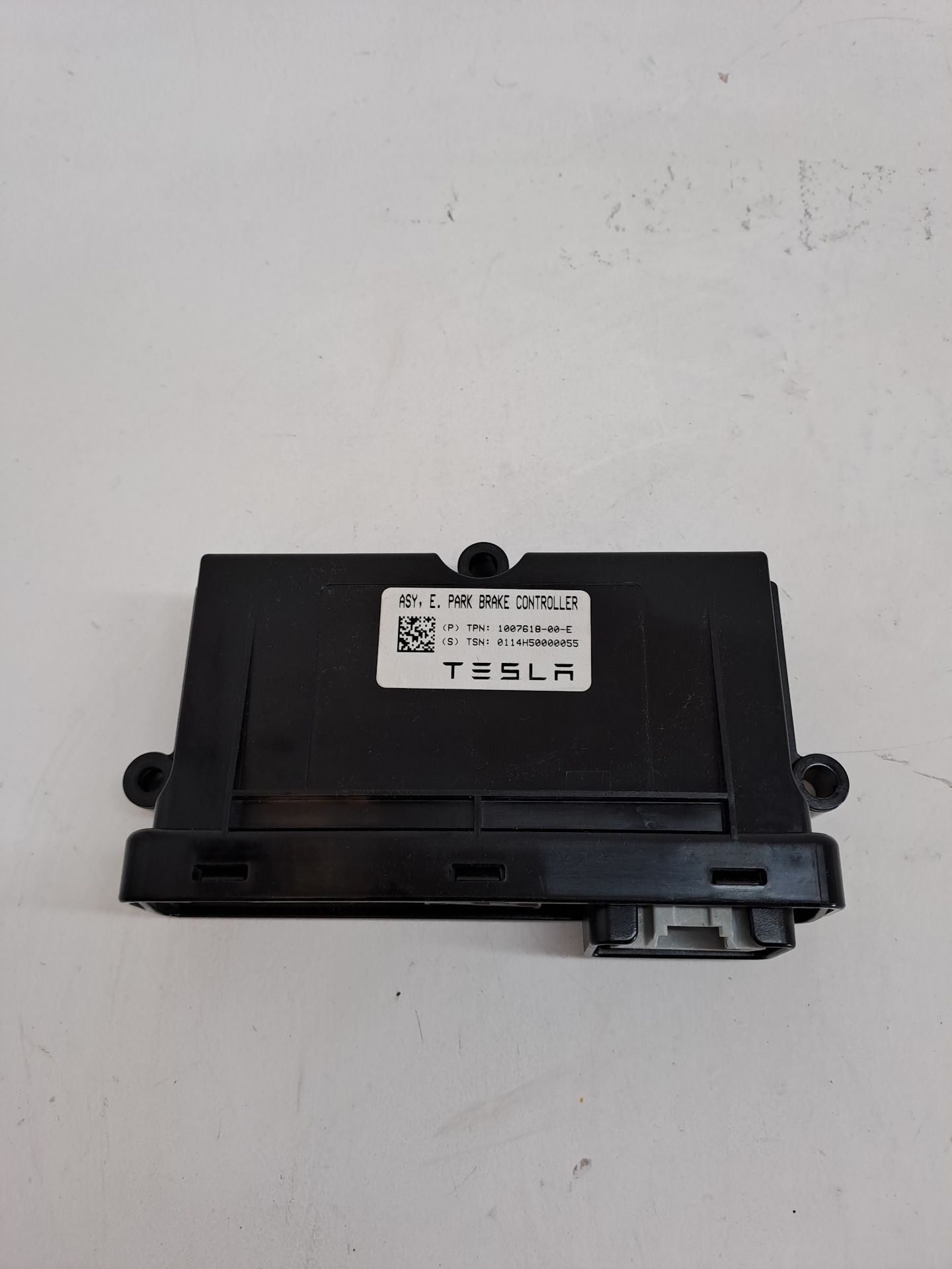 Electronic Control Module TESLA MODEL S