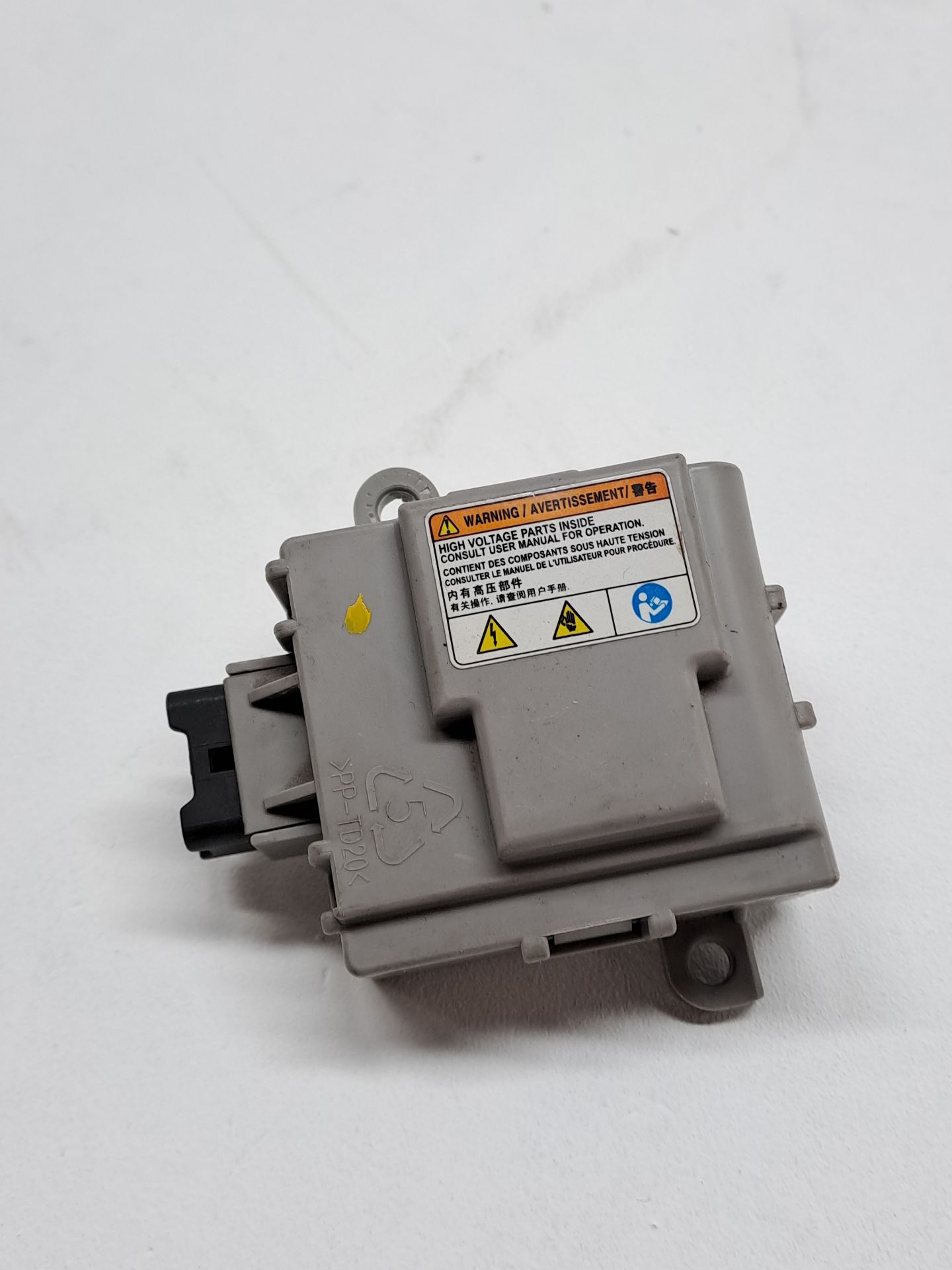 Electronic Control Module TESLA MODEL S