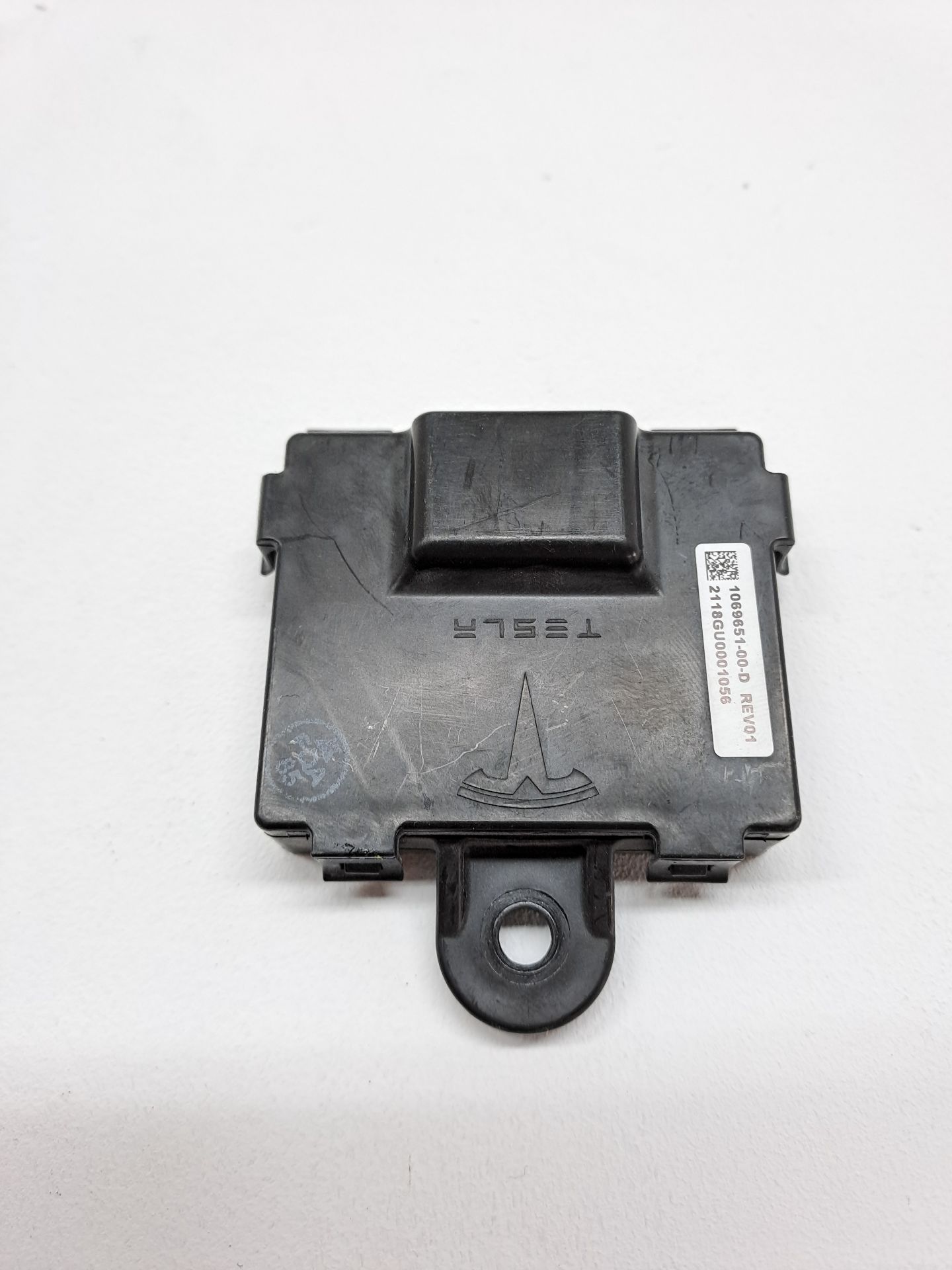 Electronic Control Module TESLA MODEL S