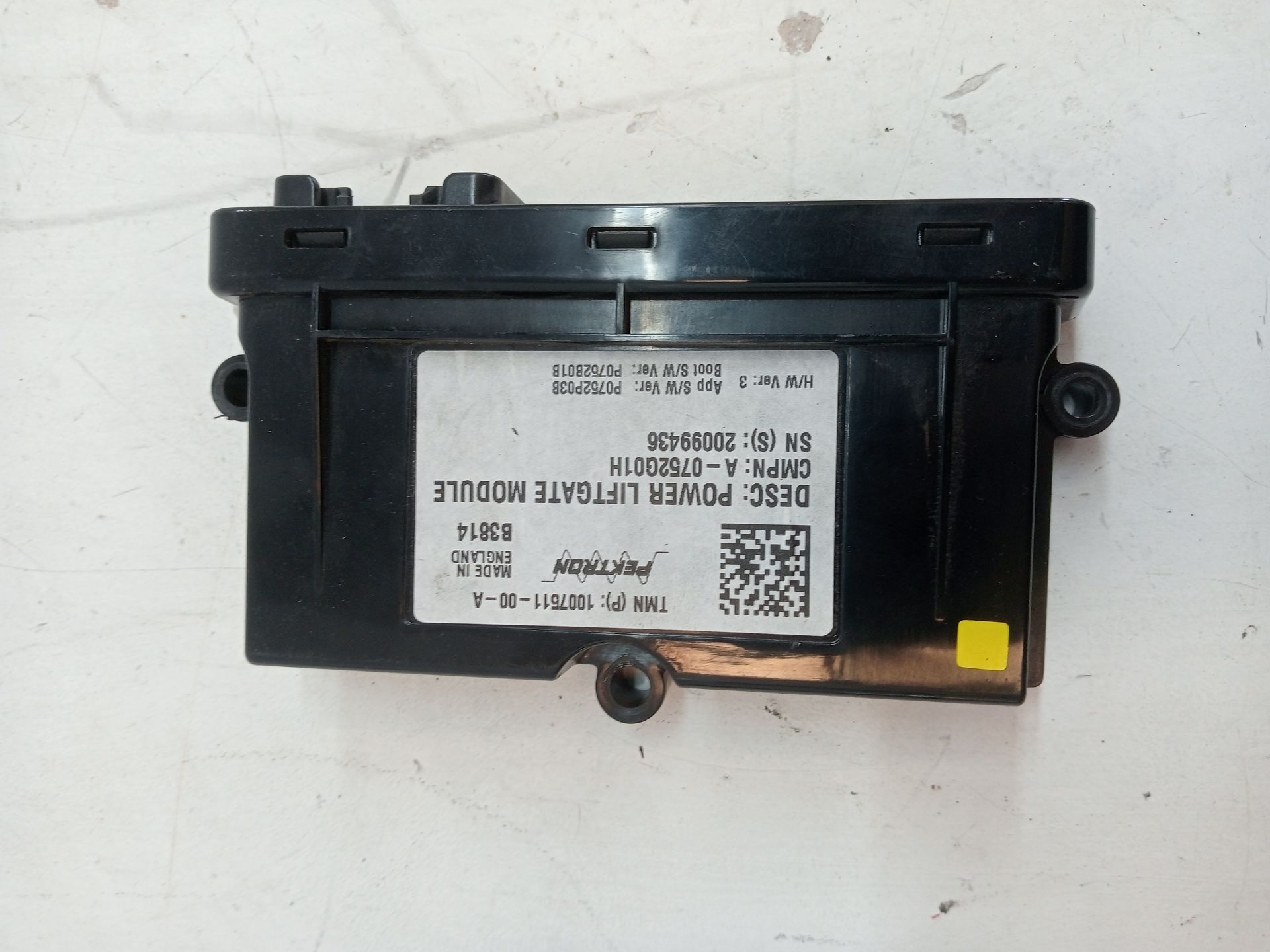 Electronic Control Module TESLA MODEL S