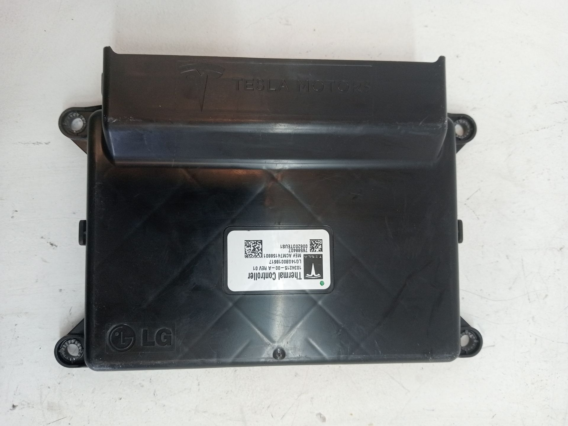 Electronic Control Module TESLA MODEL S