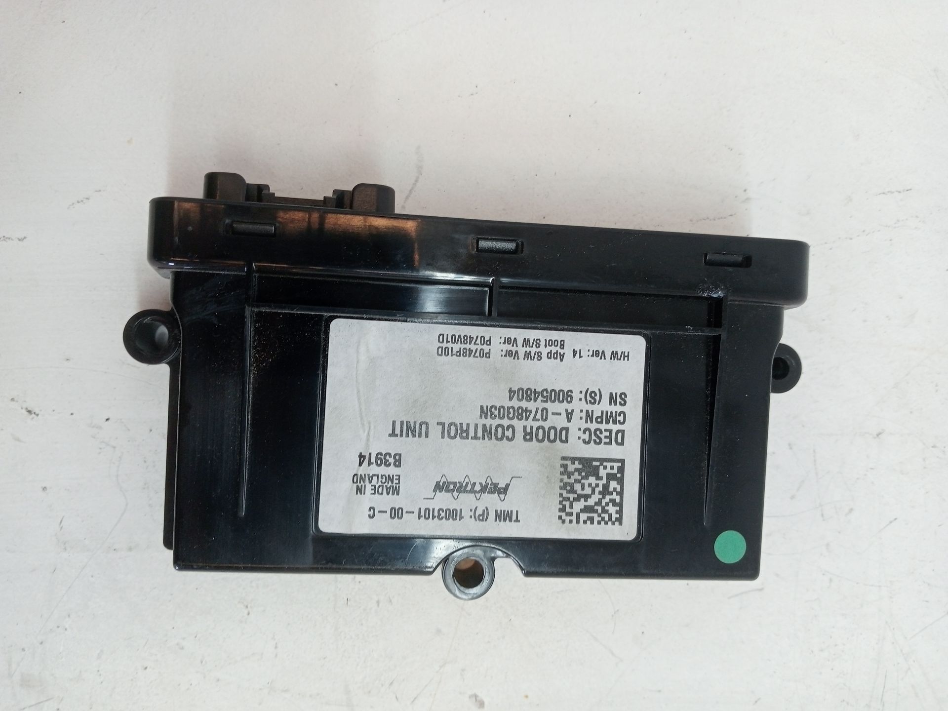 Electronic Control Module TESLA MODEL S