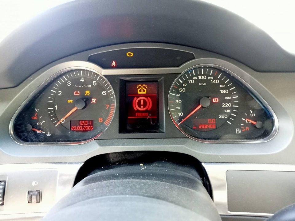 Painel de instrumentos AUDI A6 AVANT (4F5)