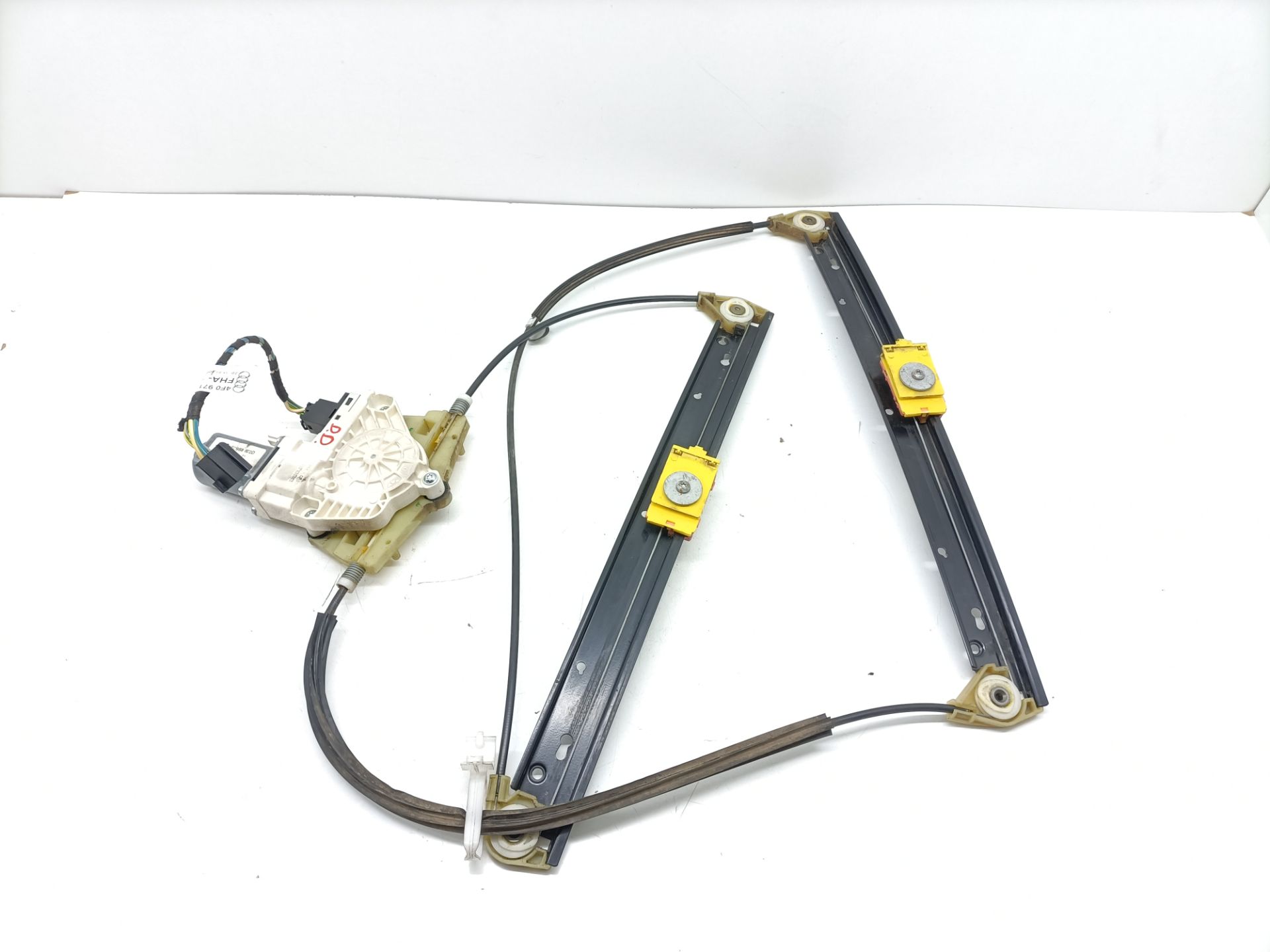 ELEVALUNAS DELANTERO DERECHO AUDI A6 AVANT (4F5)