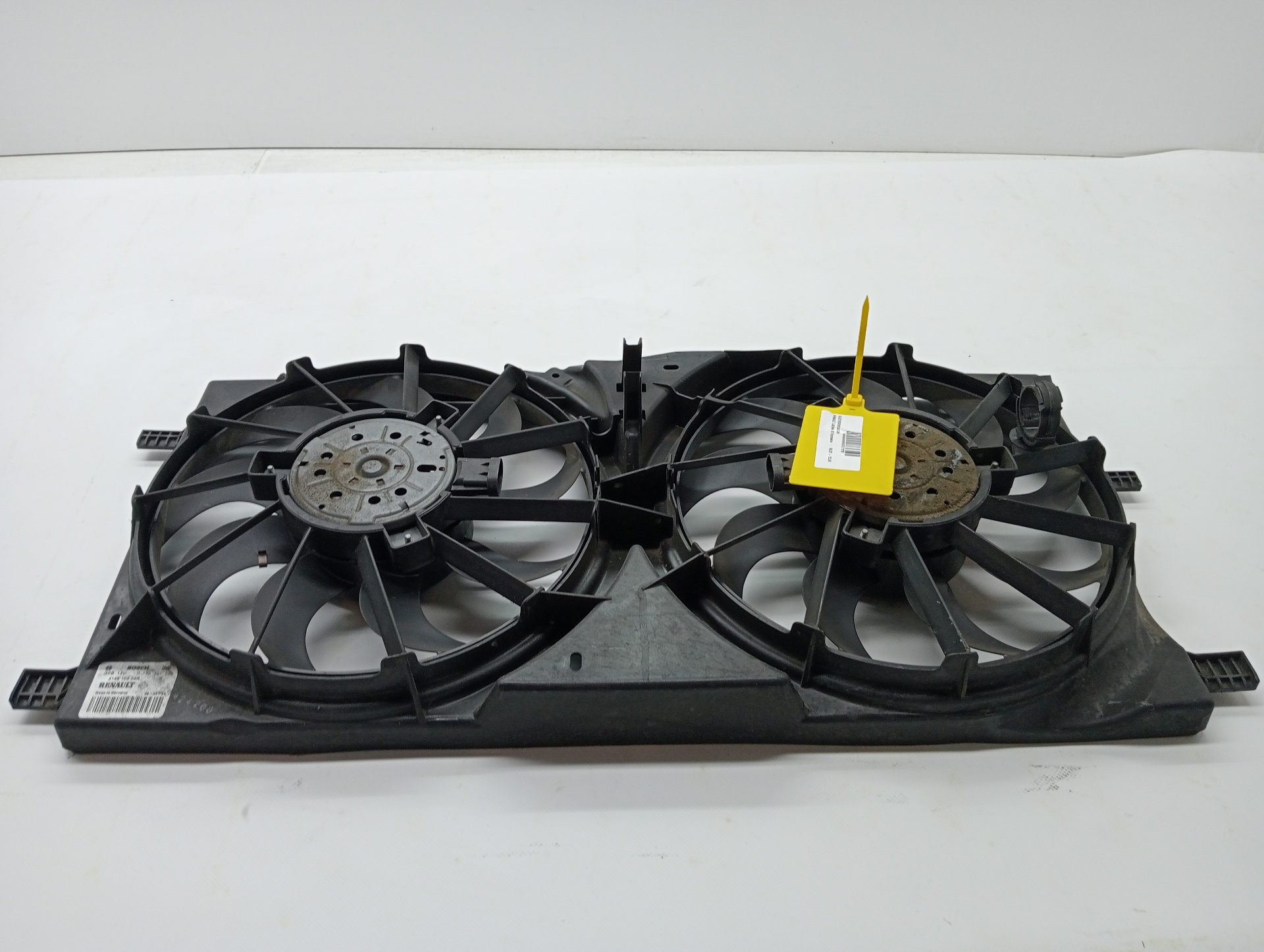 Radiator fan RENAULT LAGUNA III