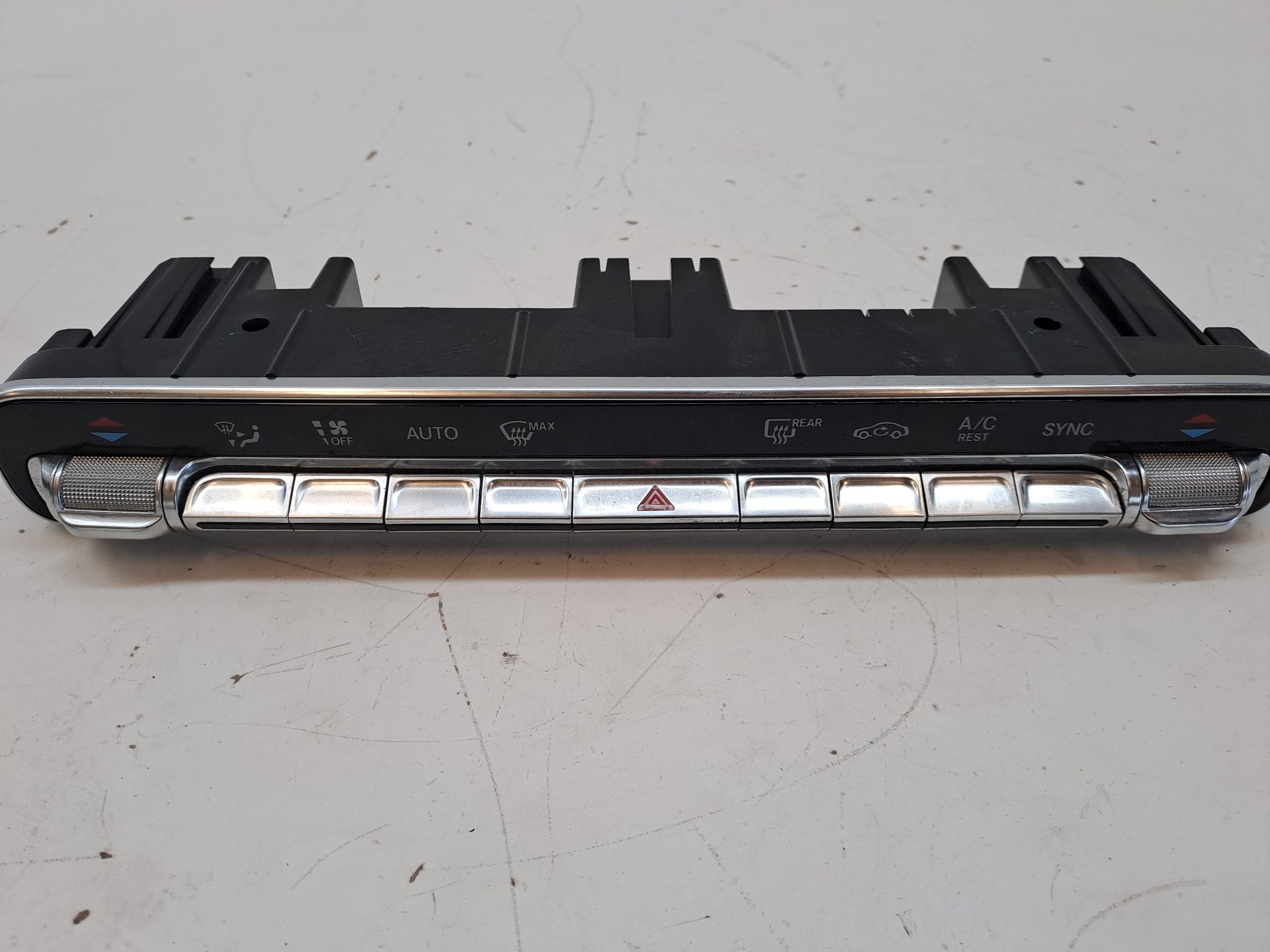Commande de climatisation MERCEDES-BENZ CLASE A BERLINA (BM 177)