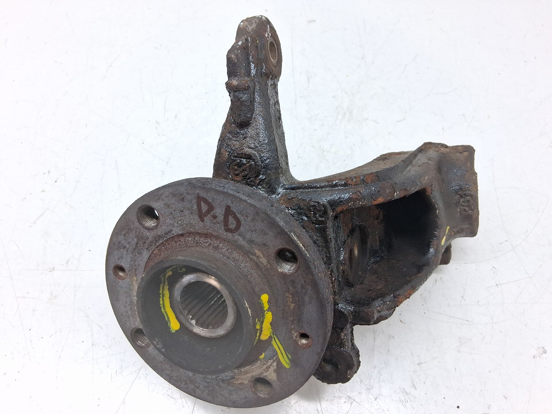 Fusée avant droite PEUGEOT 207