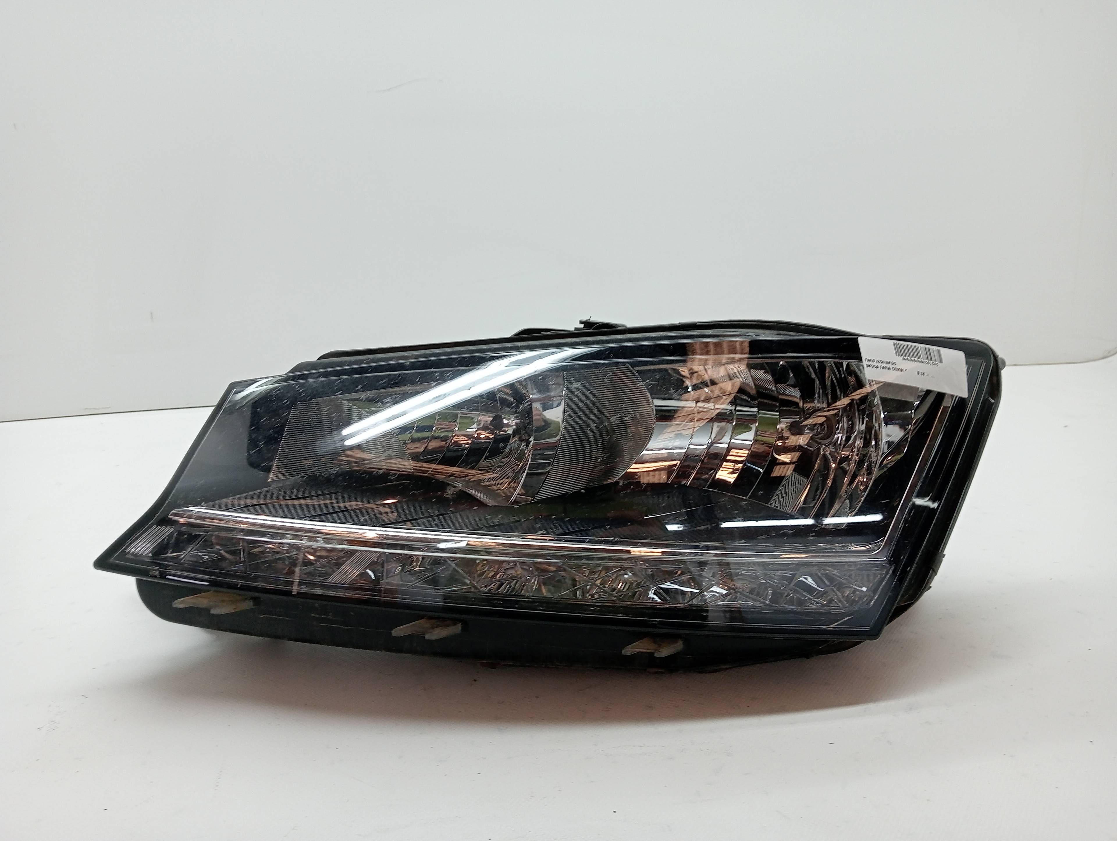 Phare gauche SKODA FABIA COMBI