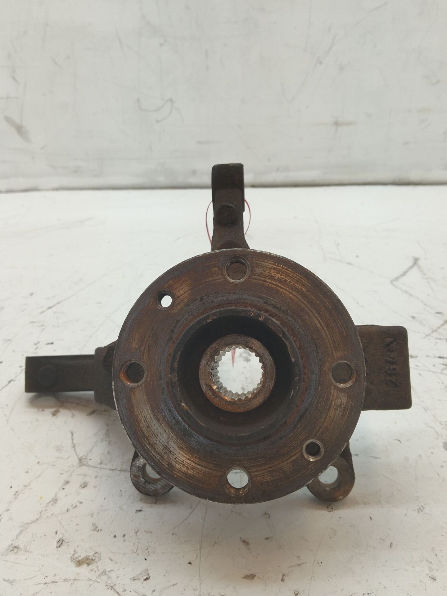 Fusée avant droite NISSAN MICRA (K12E)