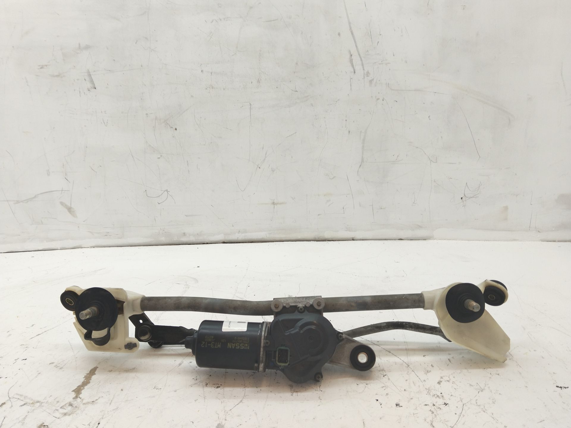 Scheibenwischermotor vorne NISSAN MICRA (K12E)
