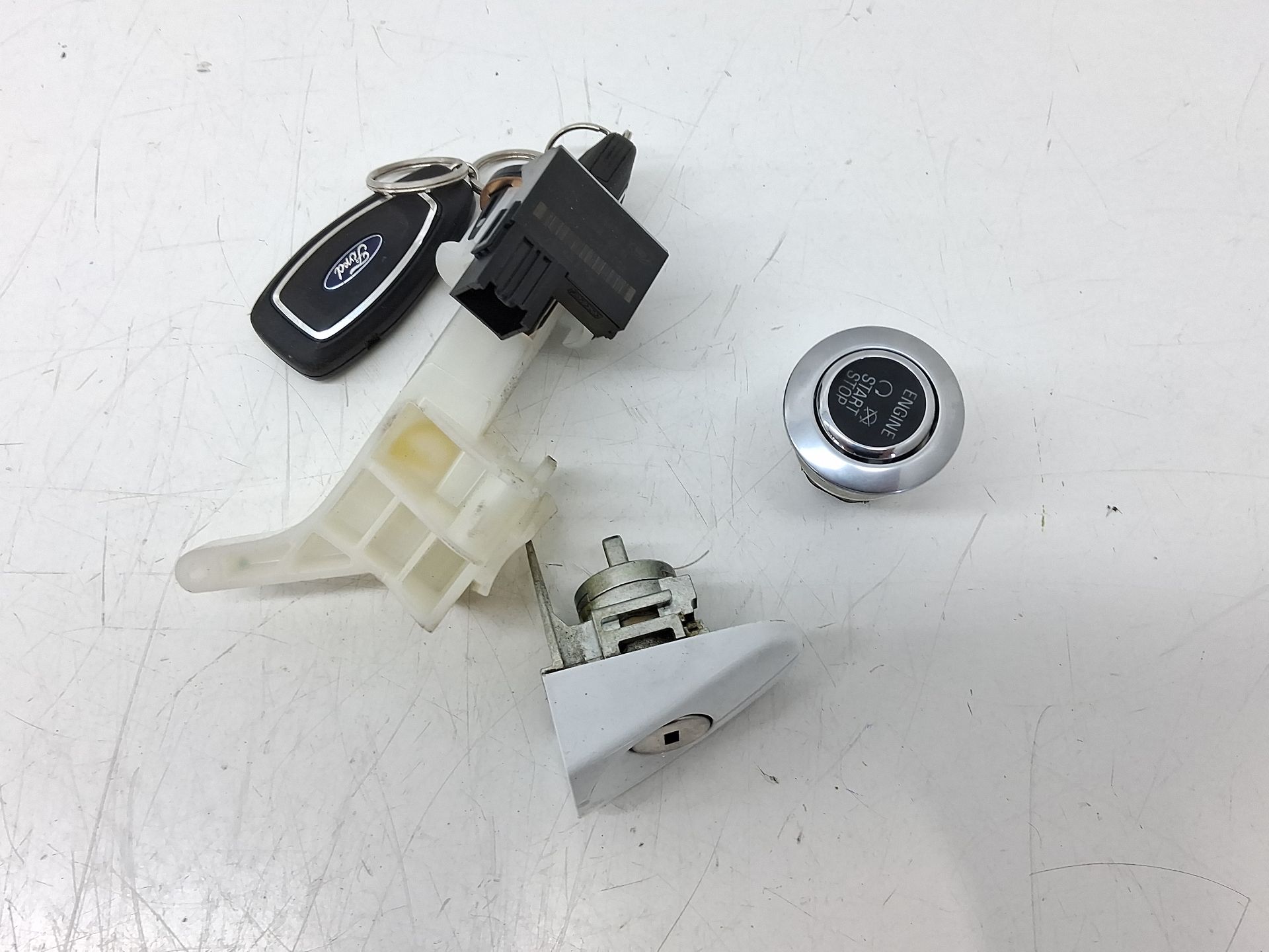 Ignition switch FORD KUGA (CBS)