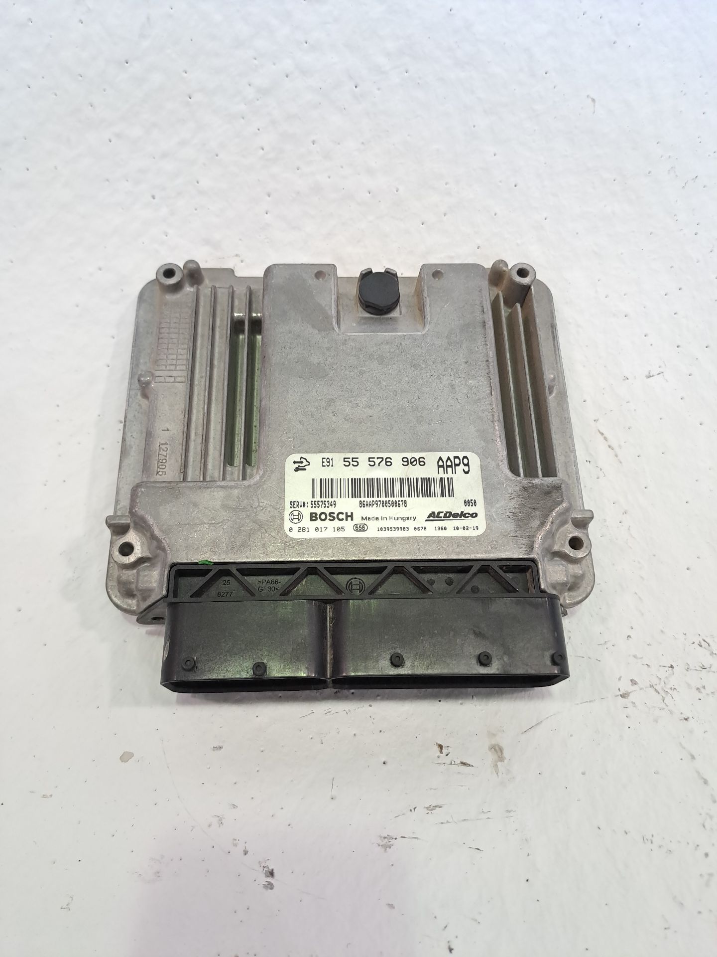 Engine control unit ECU OPEL INSIGNIA BERLINA