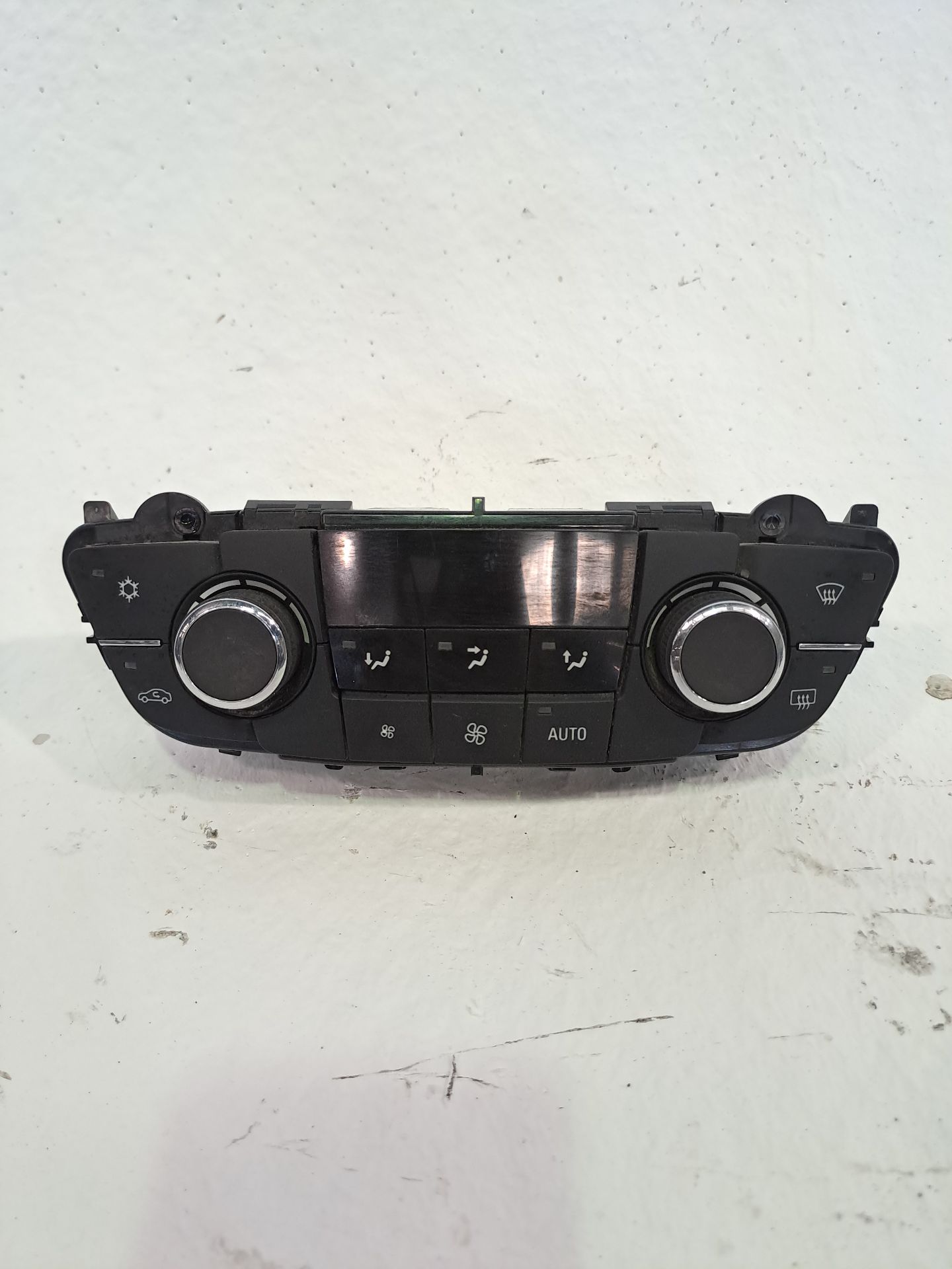 MANDO CLIMATIZADOR OPEL INSIGNIA BERLINA