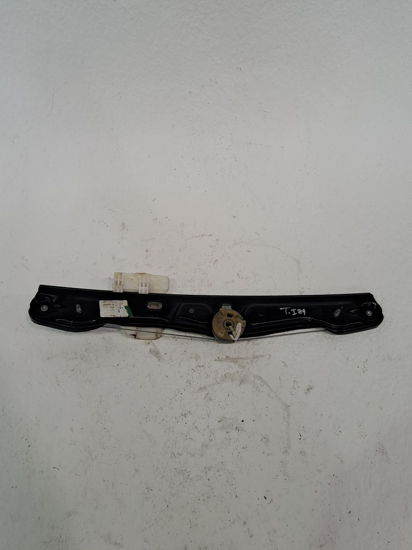 Rear left window regulator BMW 1 (F20)