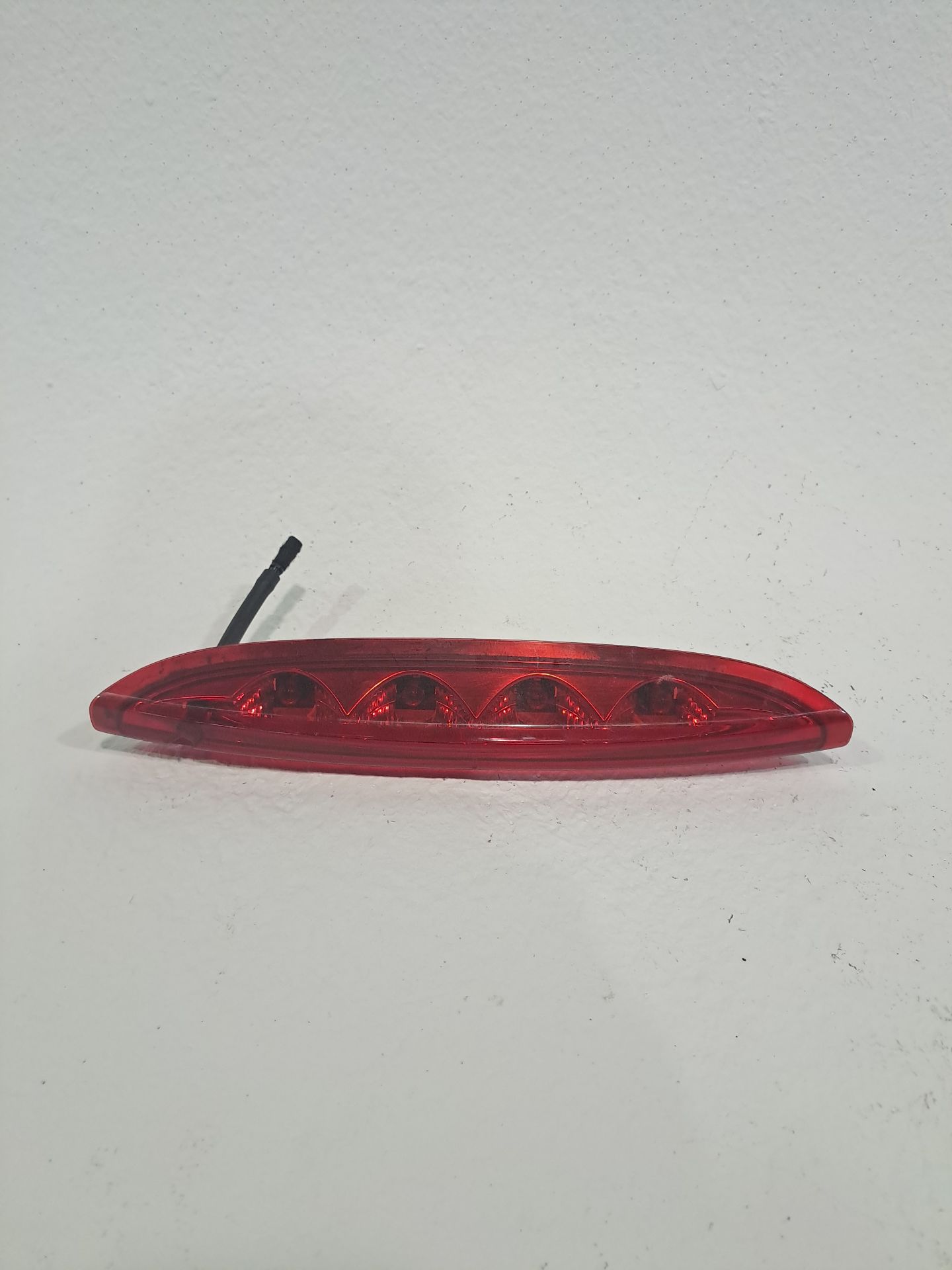 Feu stop central PEUGEOT 208 (P2)