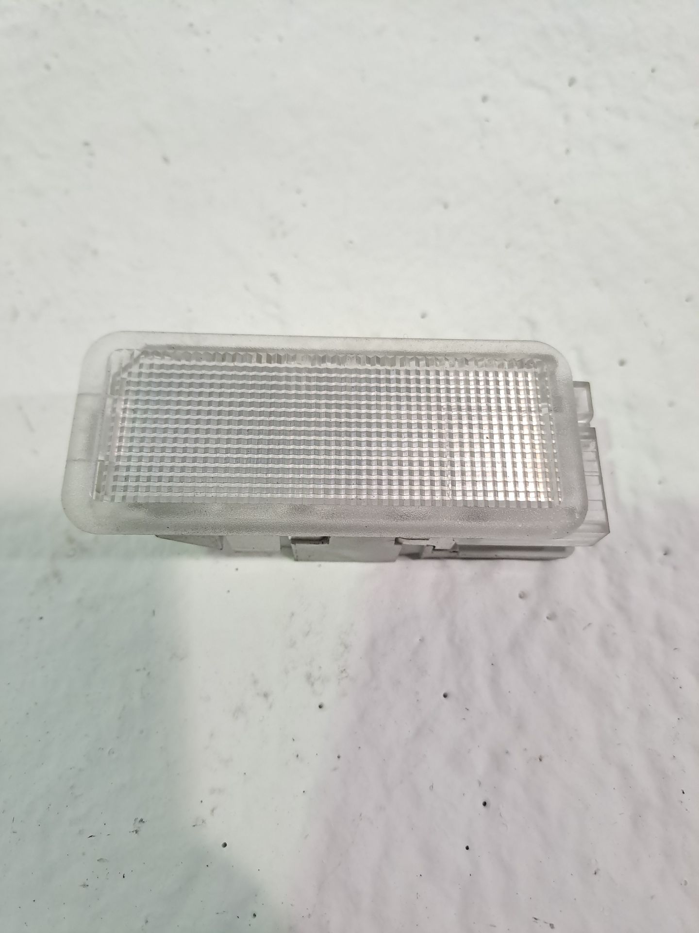 Luce interna PEUGEOT 208 (P2)