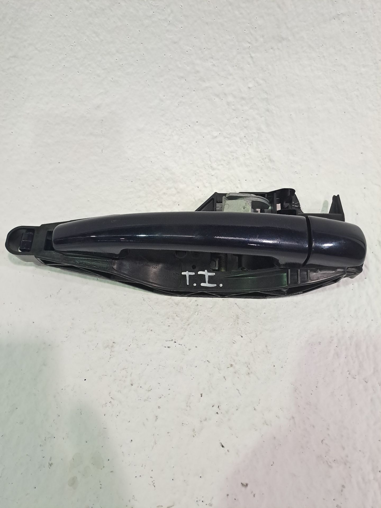 Rear Left Exterior Door Handle PEUGEOT 208 (P2)