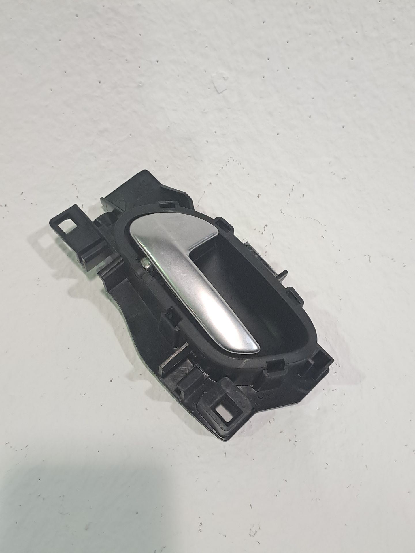 Front Left Interior Door Handle PEUGEOT 208 (P2)
