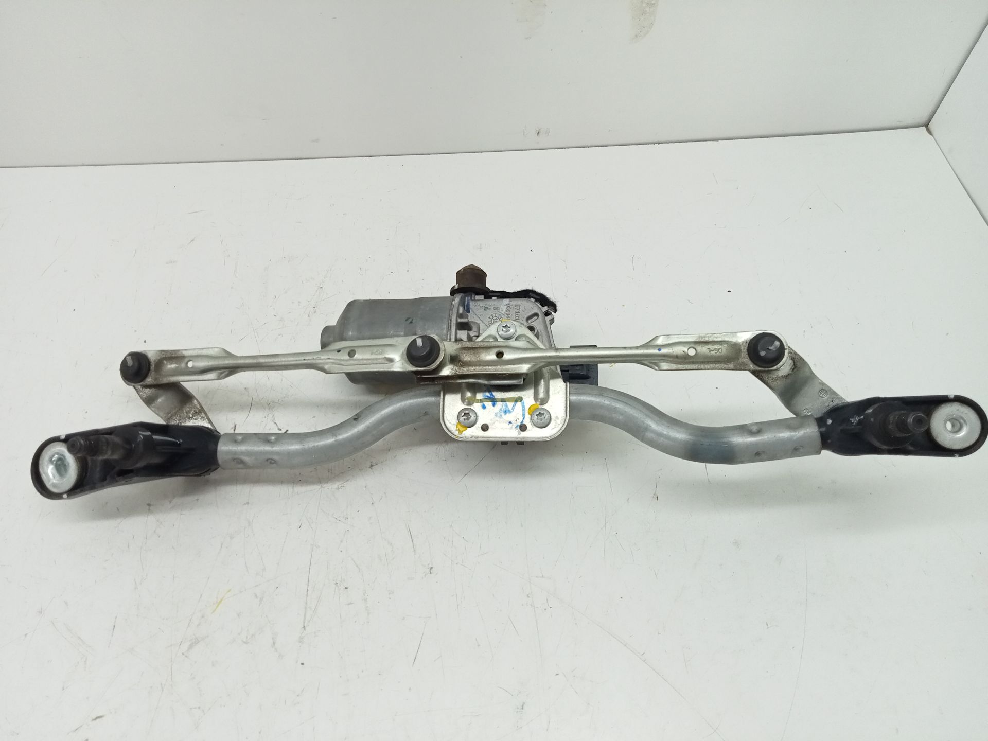 MOTOR LIMPIA DELANTERO FORD KA+