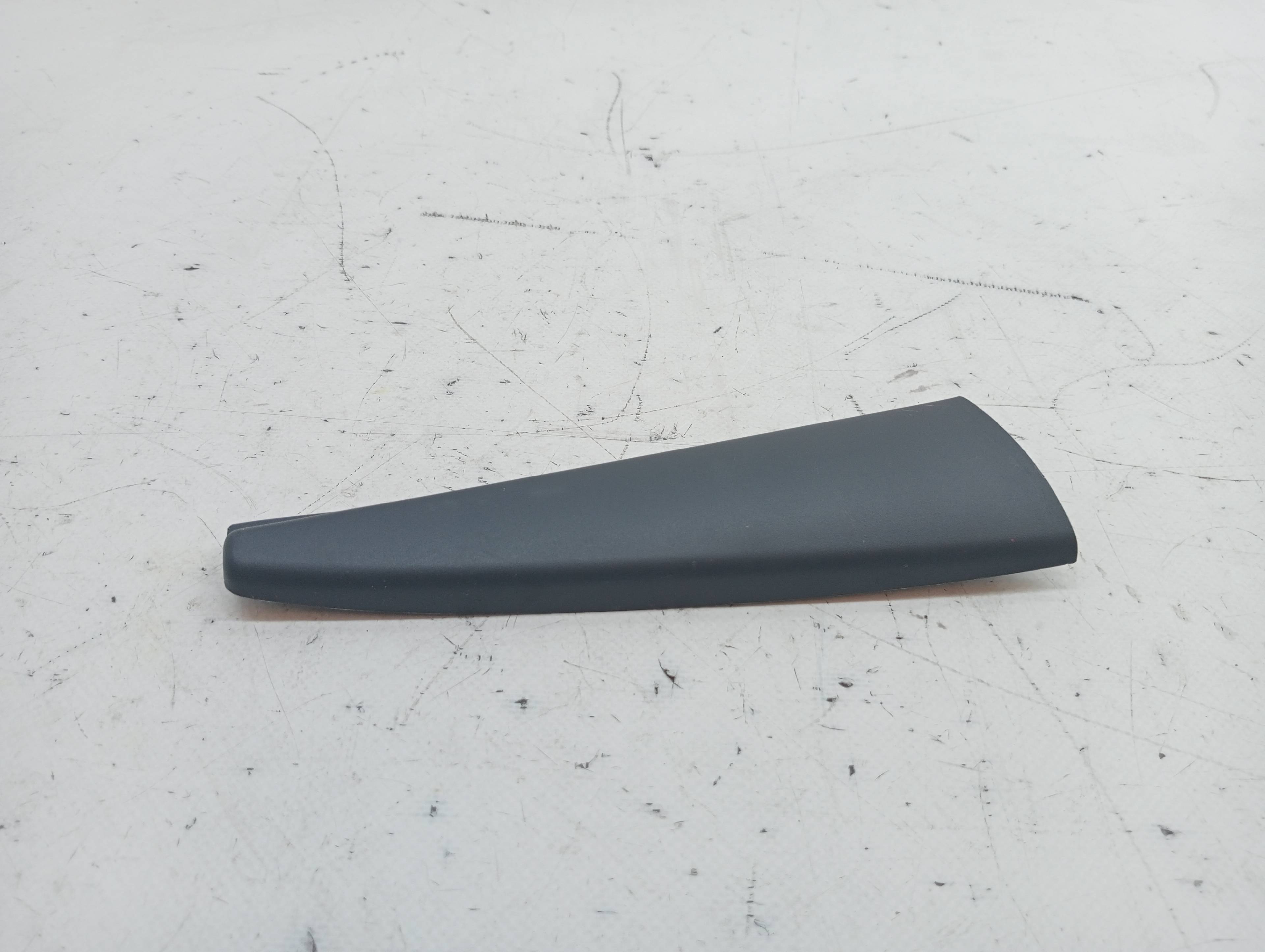 Garniture plastique FORD KA (CCU)