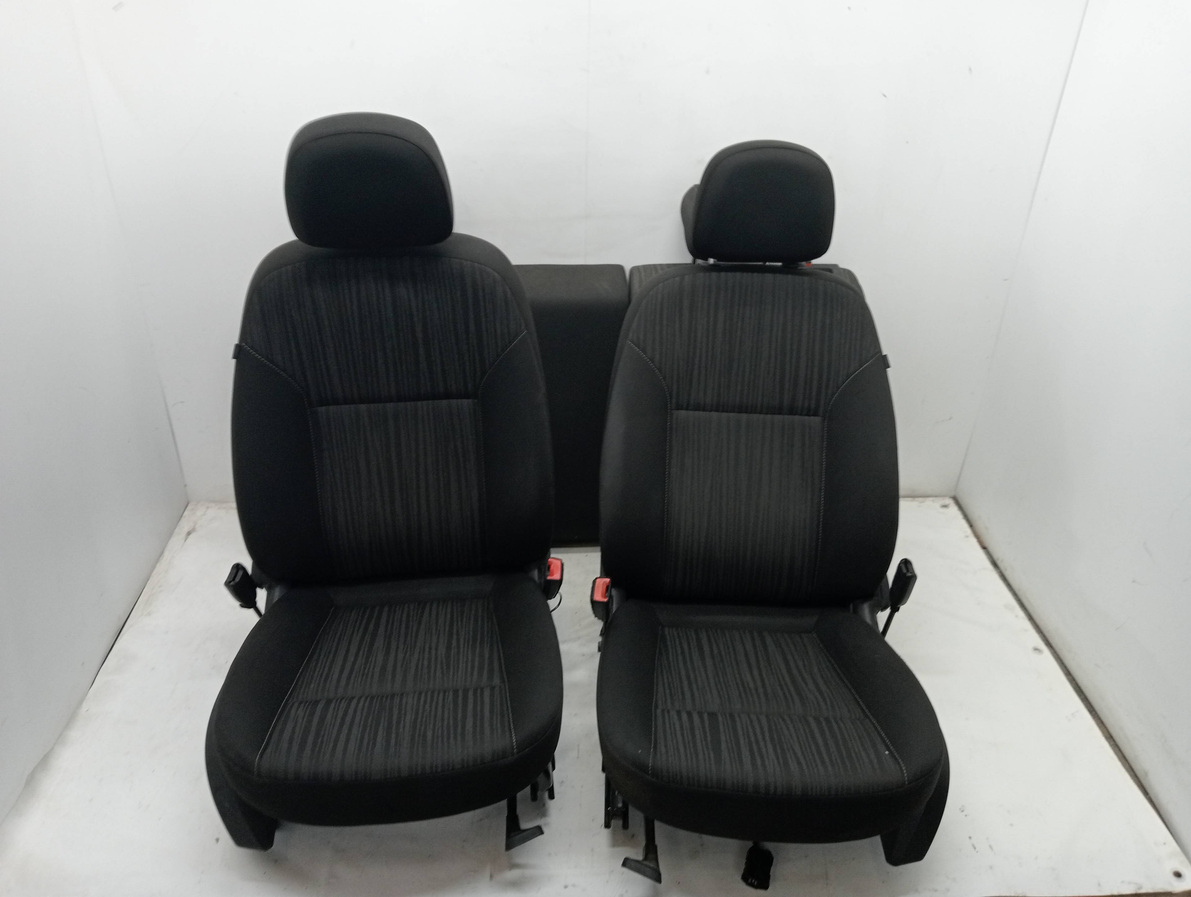 Jeu de sièges complet OPEL ASTRA J LIM.