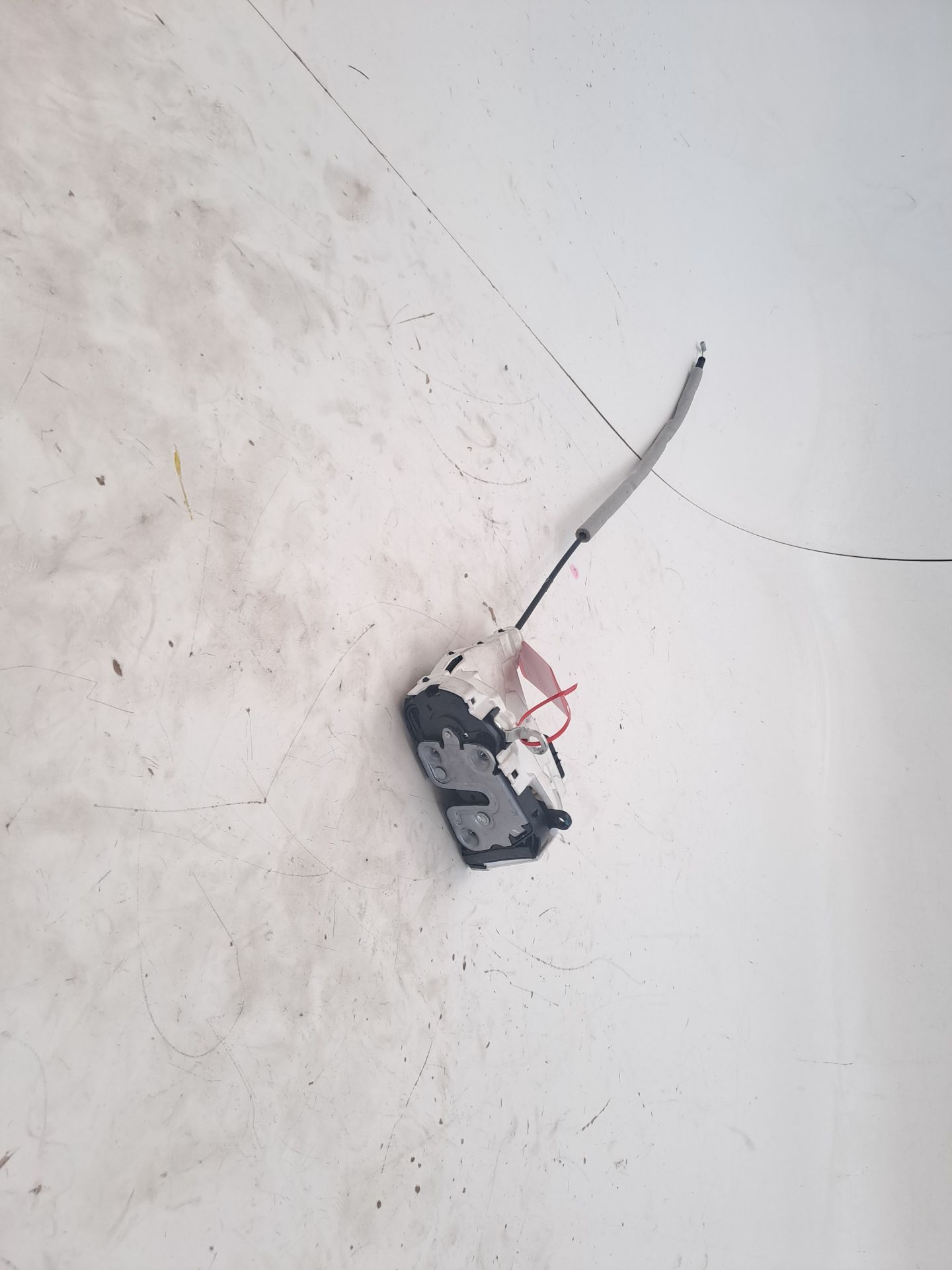 Fechadura da porta dianteira esquerda MG ZS