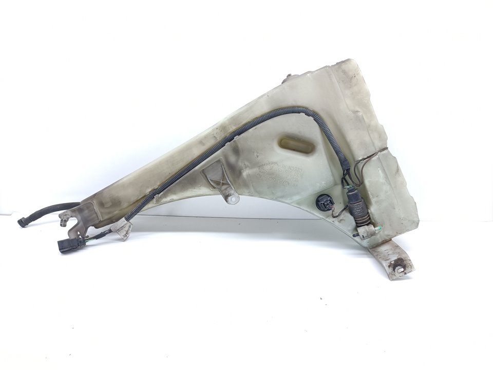 Washer fluid reservoir VOLKSWAGEN TOUAREG (7LA)