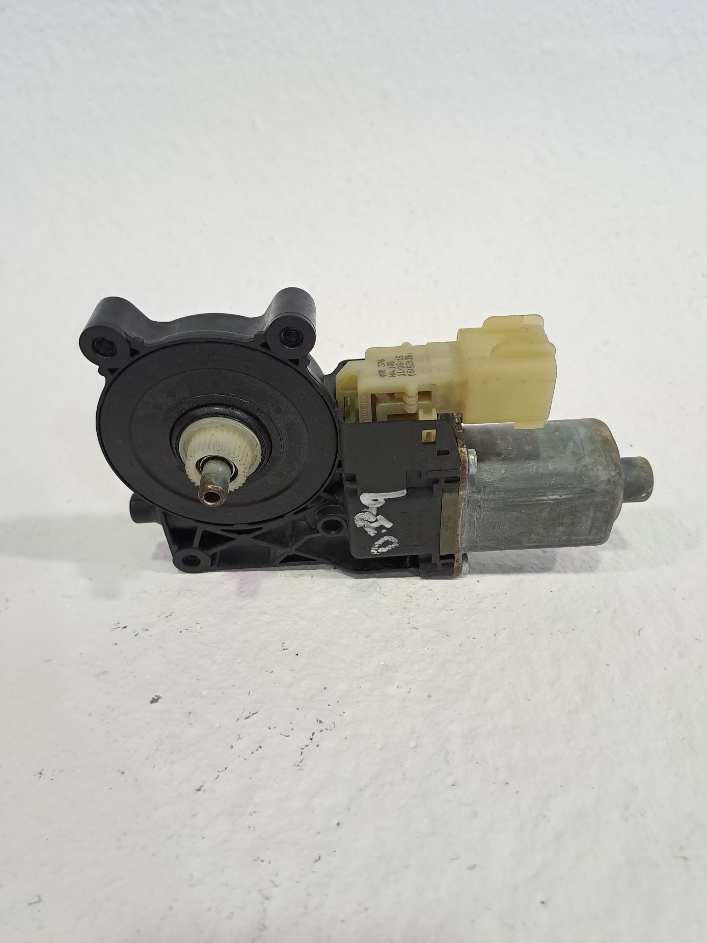 Moteur lève-vitre avant gauche FORD KUGA