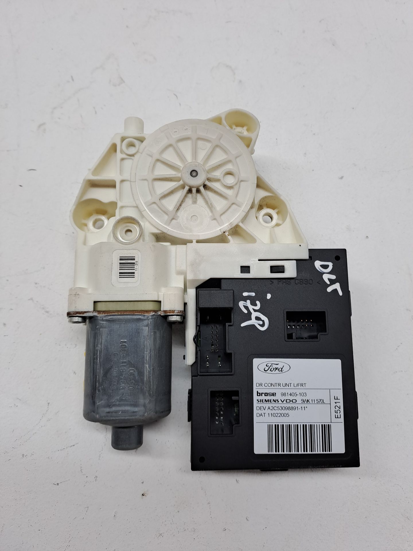 Motor vidro elétrico dianteiro esquerdo FORD FOCUS SPORTBREAK (CAP)