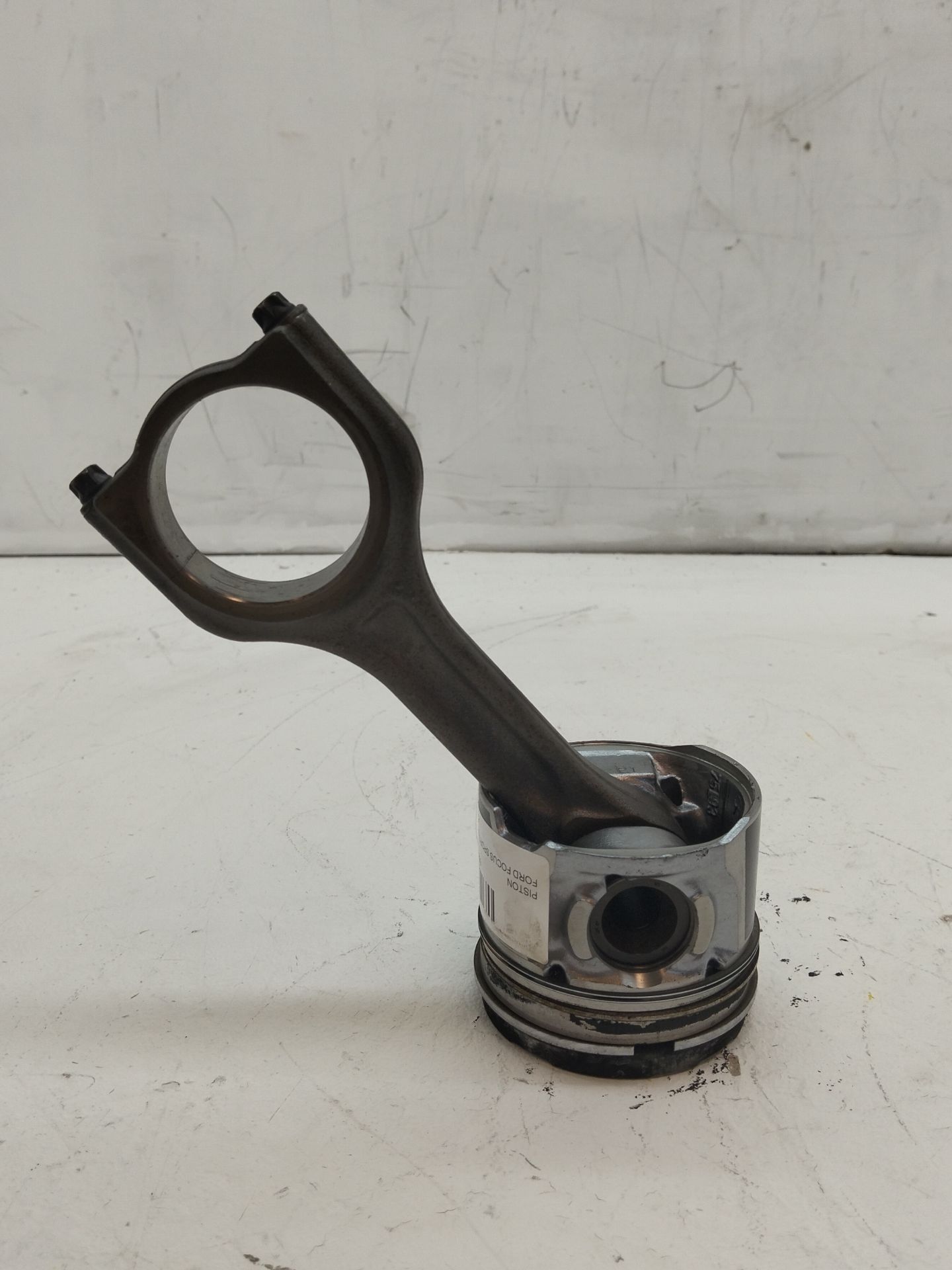 Piston FORD FOCUS SPORTBREAK (CAP)