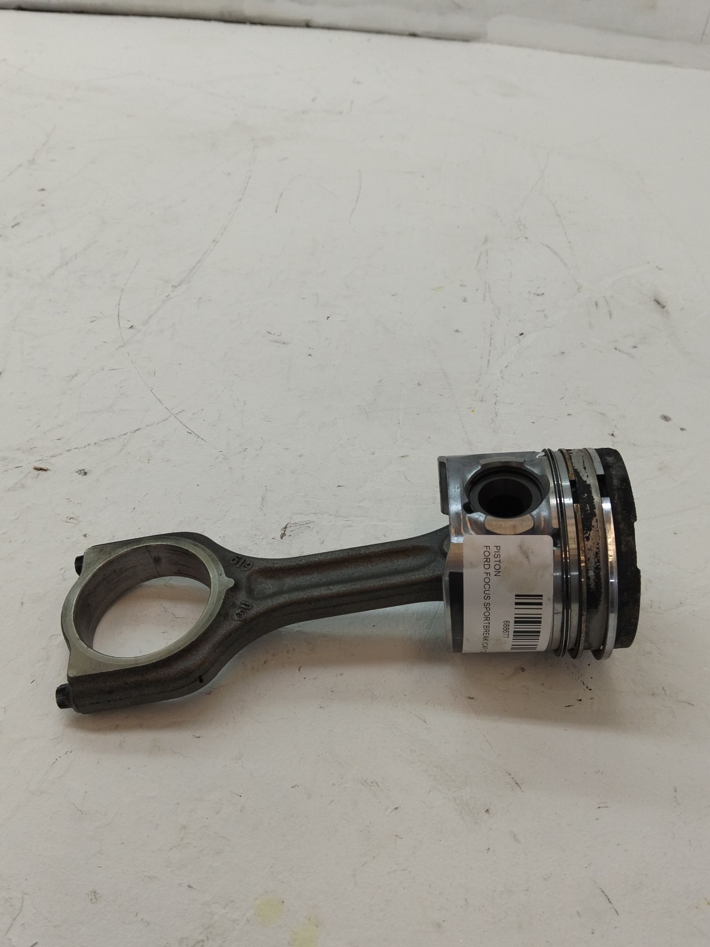 Piston FORD FOCUS SPORTBREAK (CAP)
