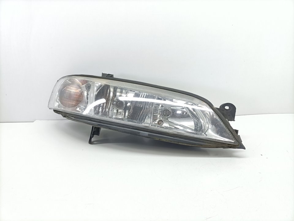 Farol direito OPEL VECTRA B BERLINA