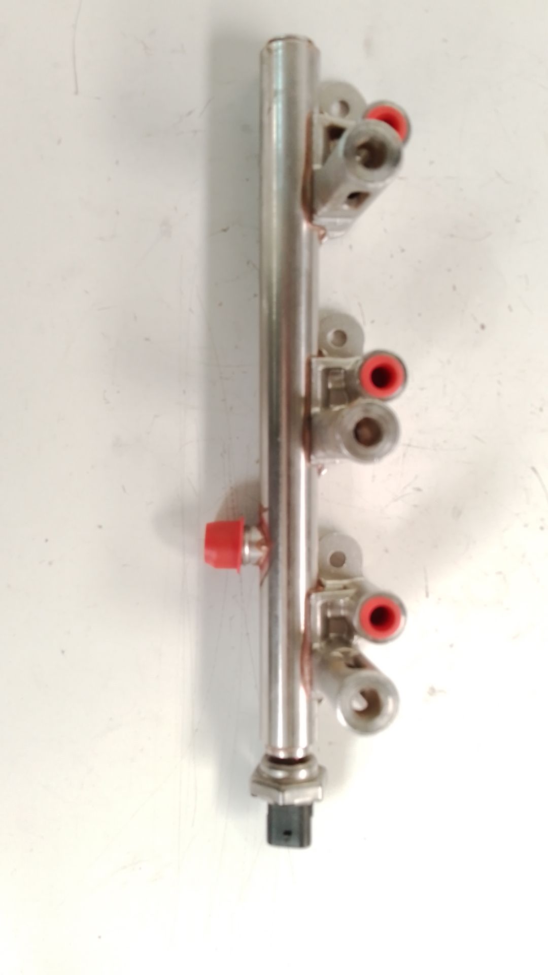 Fuel Rail PEUGEOT 2008 (P1)