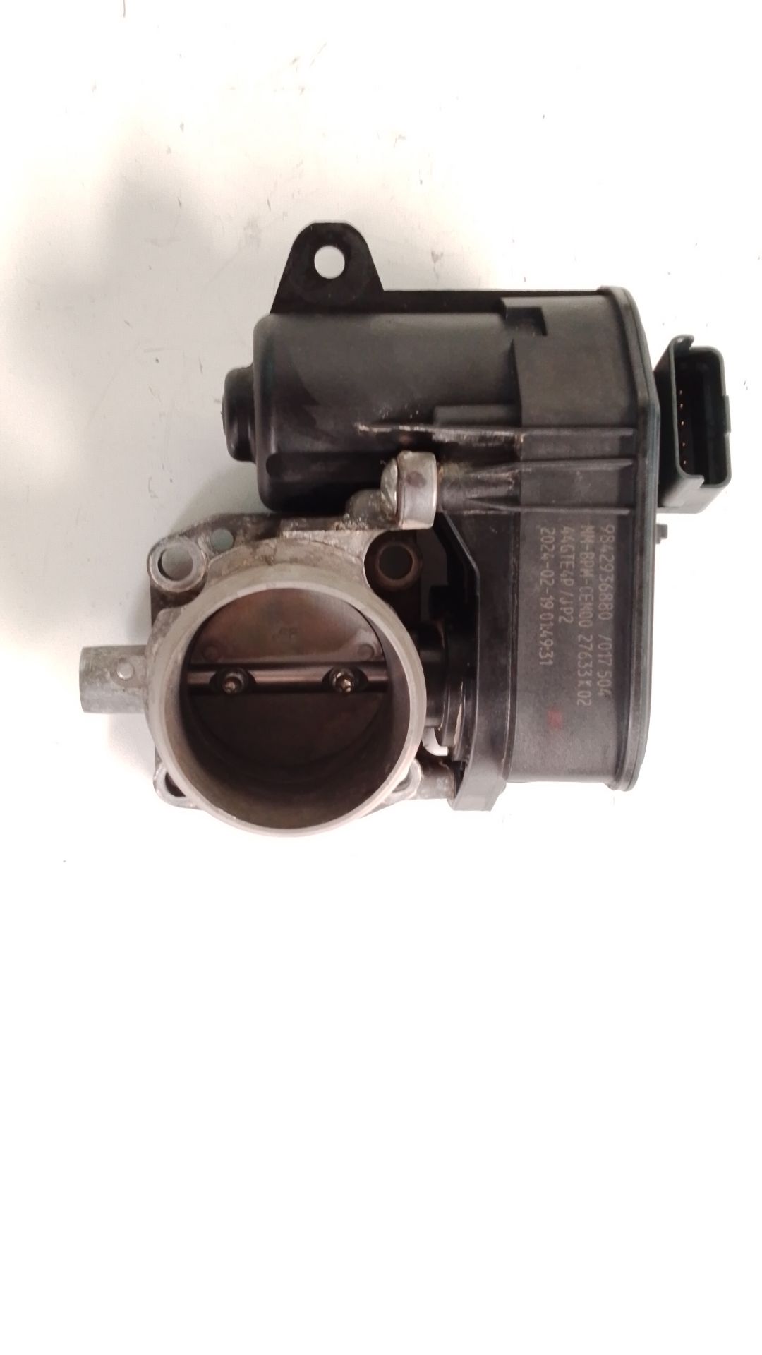 Throttle body PEUGEOT 2008 (P1)
