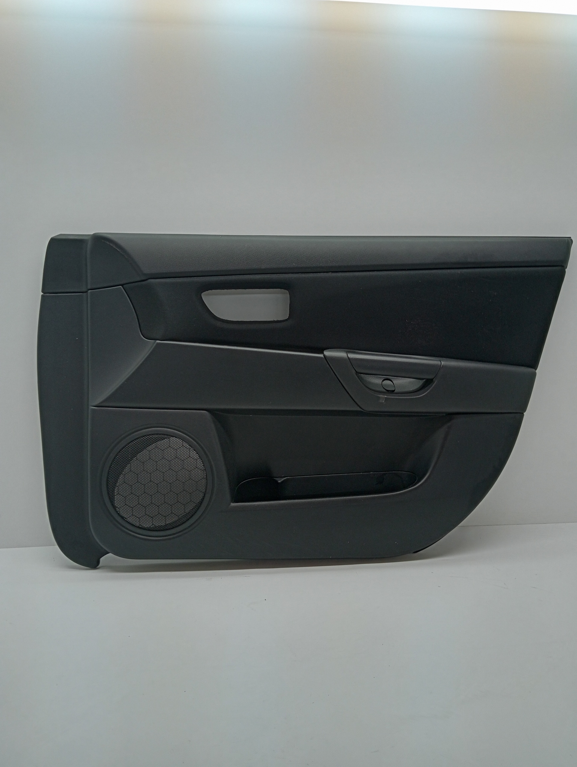 Front Right Door Trim Panel MAZDA 3 (BK)