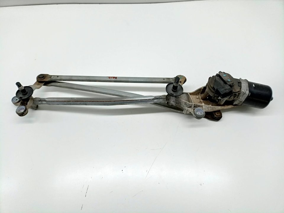 Scheibenwischermotor vorne NISSAN QASHQAI (J10)