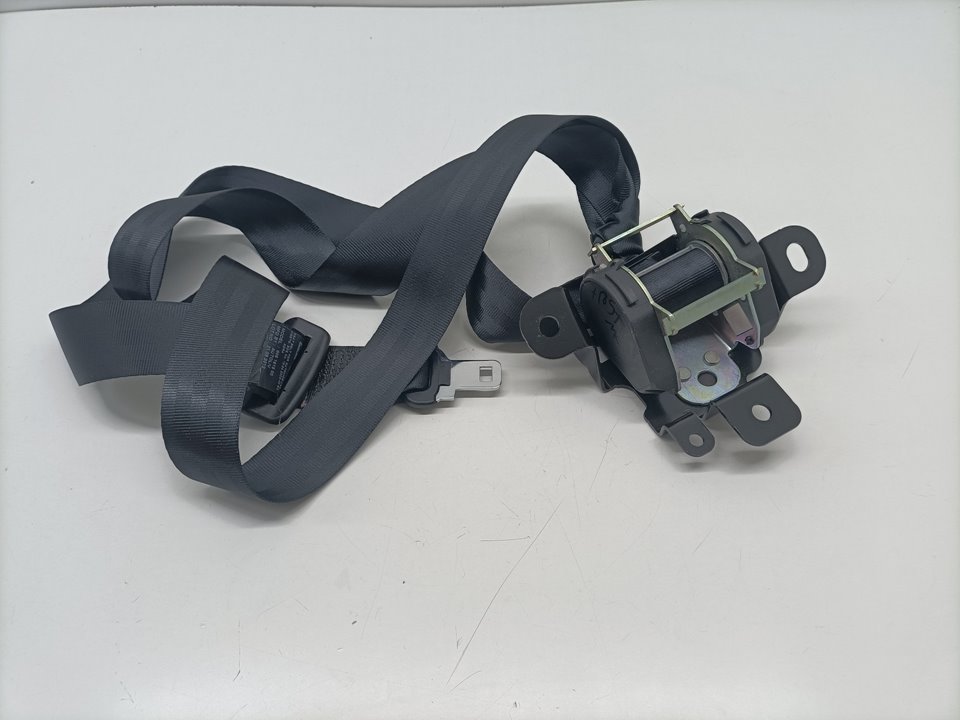 Sicherheitsgurt hinten Mitte NISSAN QASHQAI (J10)