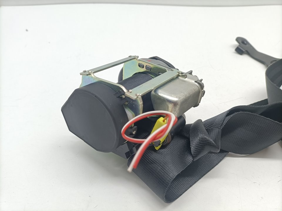 Cinto de segurança dianteiro esquerdo NISSAN QASHQAI (J10)