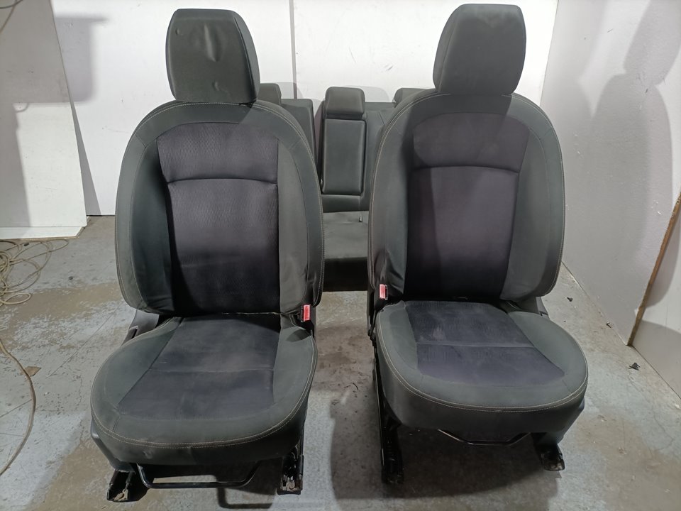 Jeu de sièges complet NISSAN QASHQAI (J10)