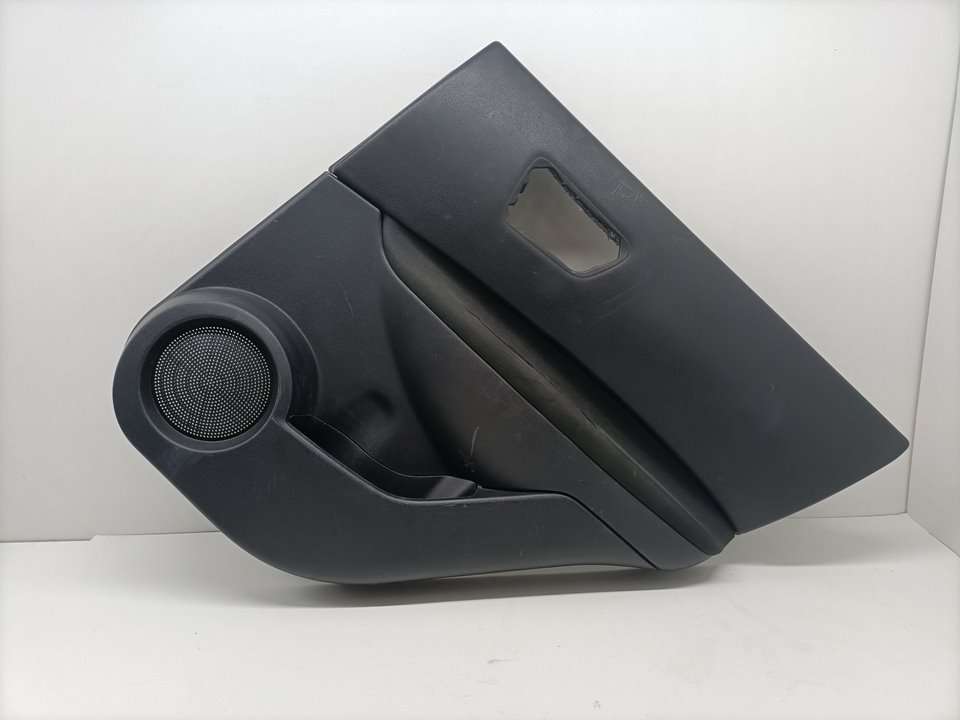 Front Right Door Trim Panel NISSAN QASHQAI (J10)