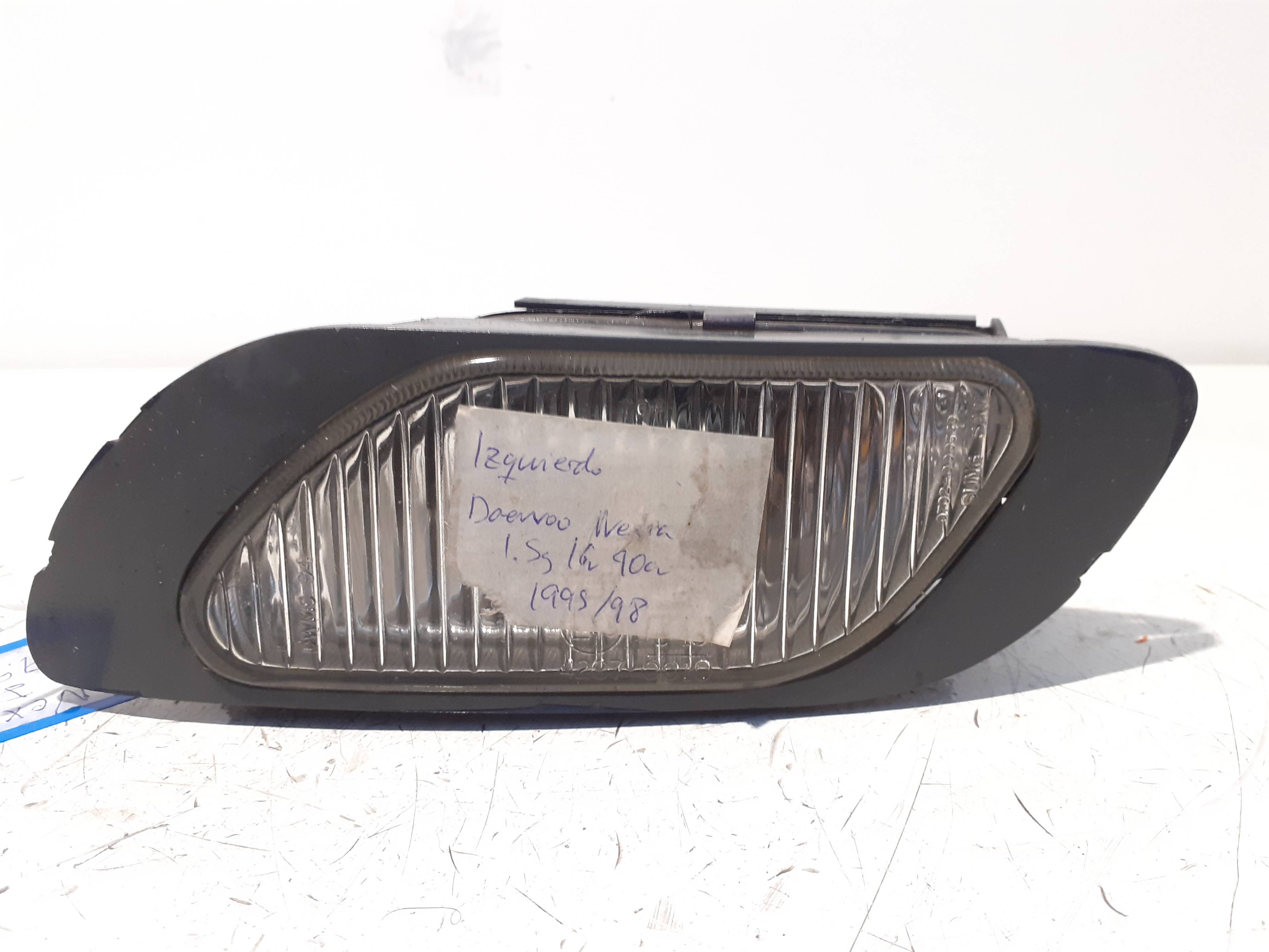 Farol de nevoeiro direito DAEWOO NEXIA