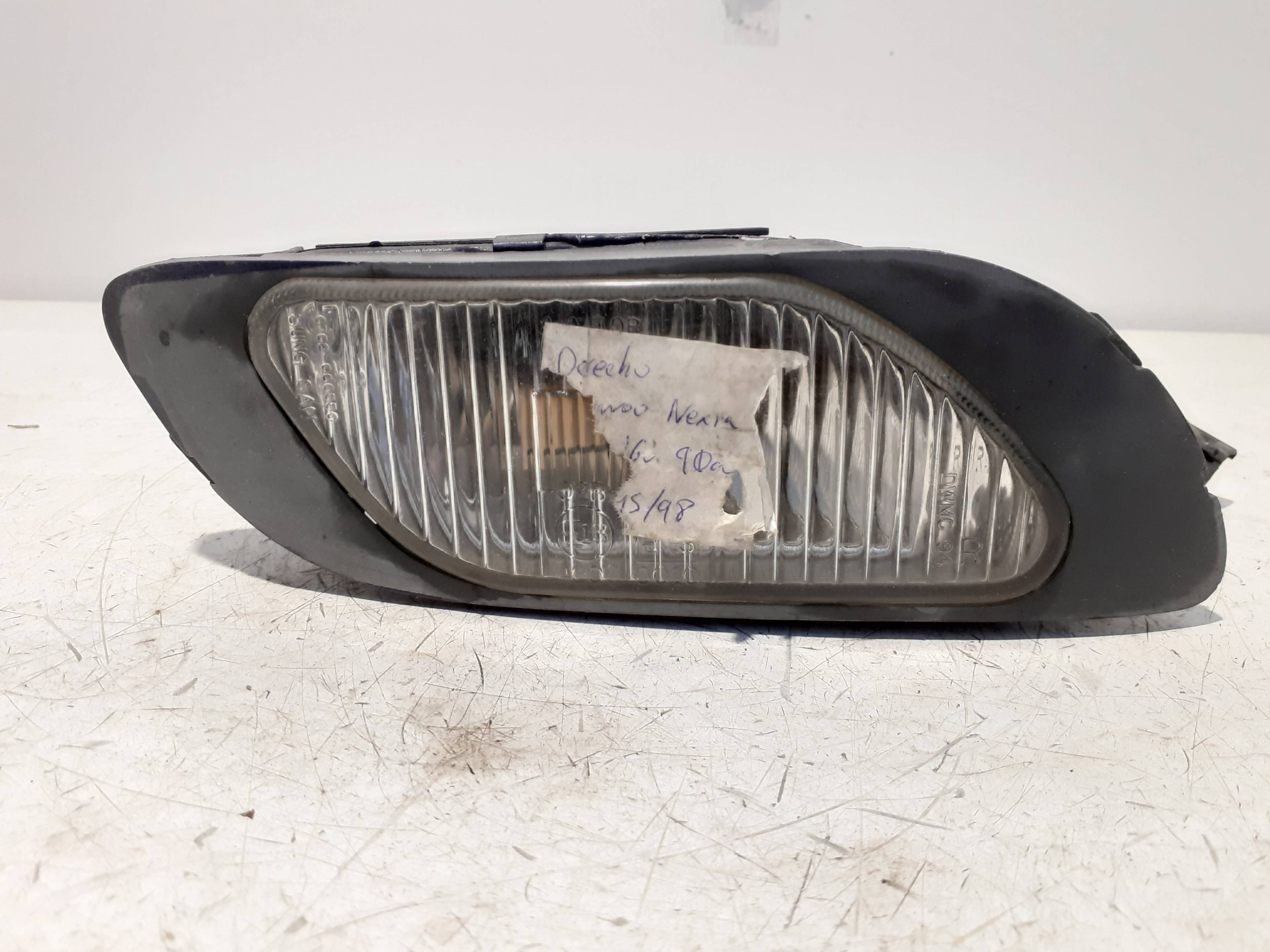 Farol de nevoeiro direito DAEWOO NEXIA