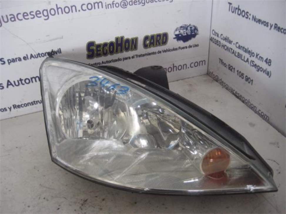 Right headlight FORD FOCUS BERLINA (CAK)
