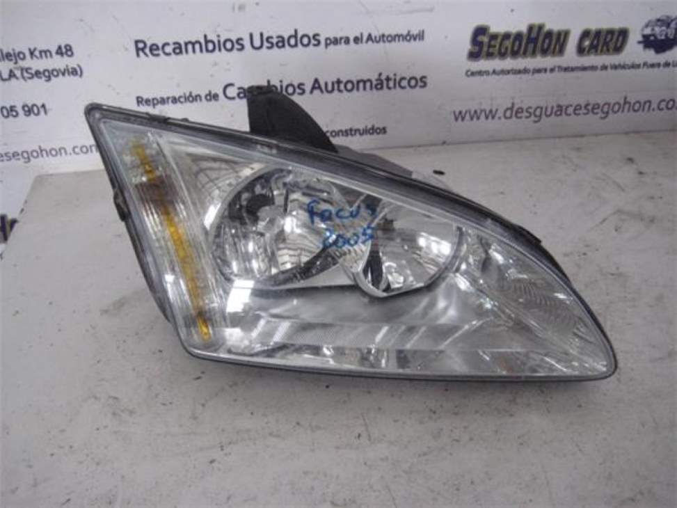 Right headlight FORD FOCUS BERLINA (CAK)