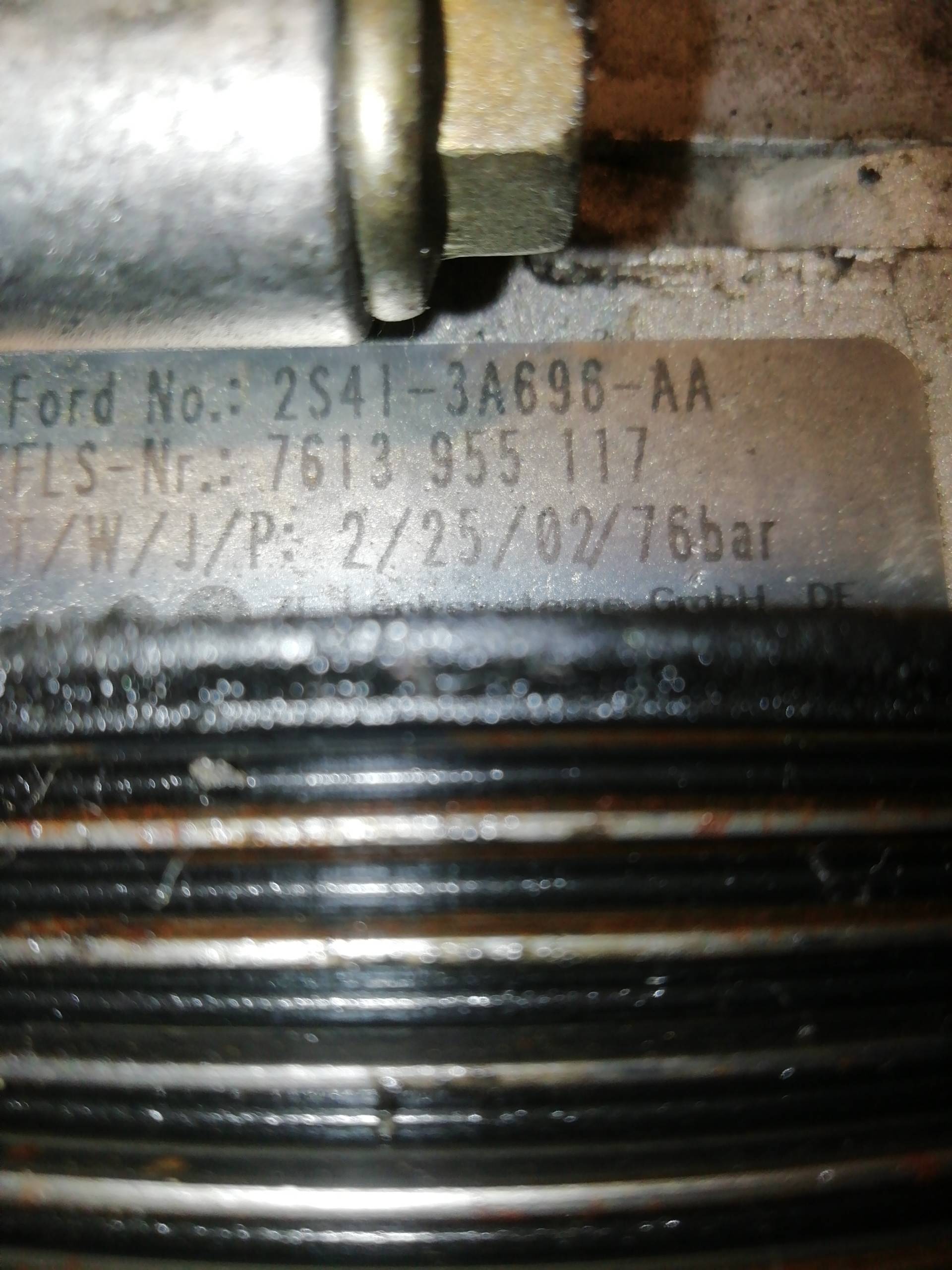 Servolenkungspumpe FORD FOCUS BERLINA (CAK)